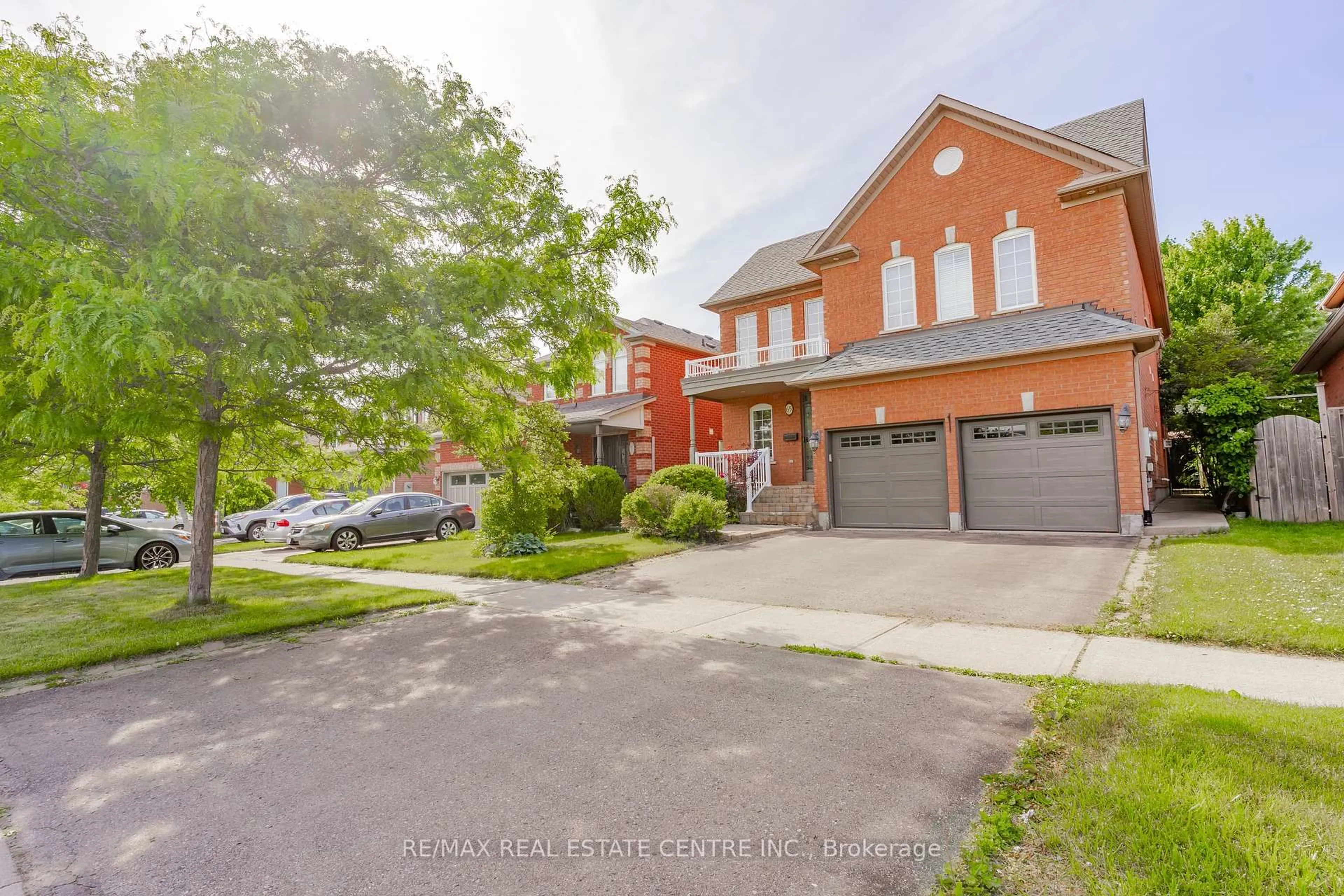 Home with brick exterior material, street for 65 Berton Blvd, Halton Hills Ontario L7G 6C7