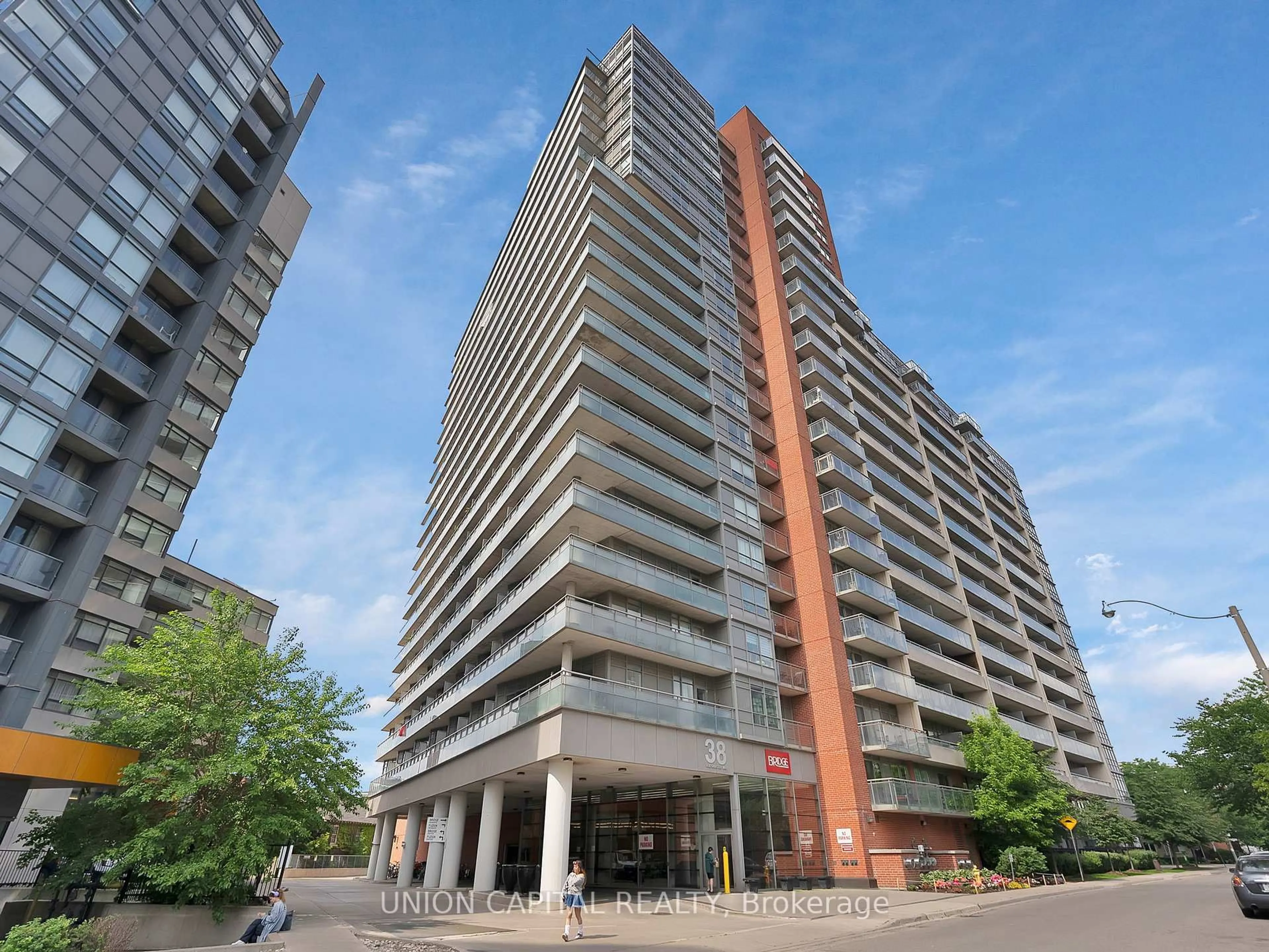 Unknown for 38 Joe Shuster Way #919, Toronto Ontario M6K 0A5