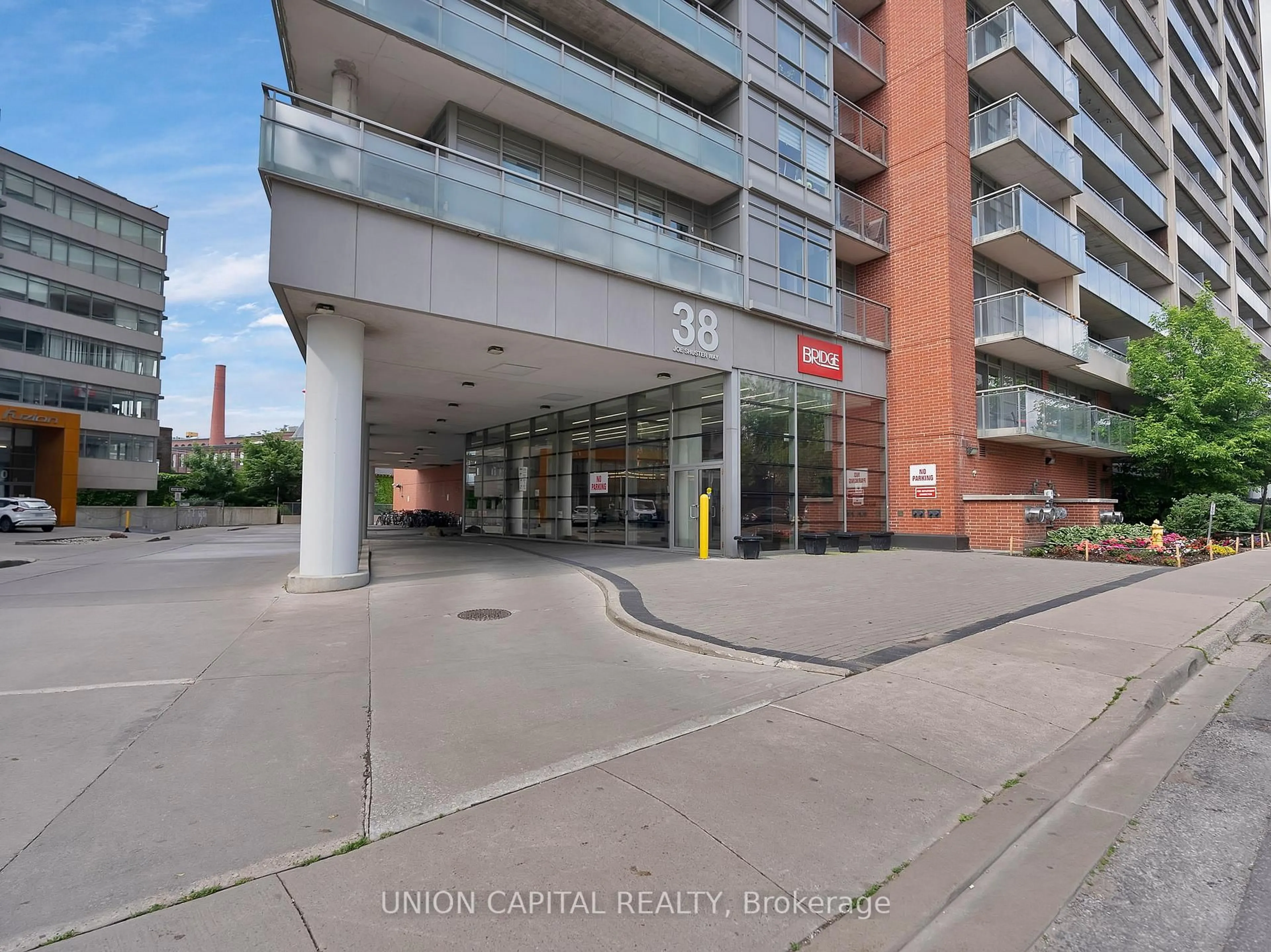 Unknown for 38 Joe Shuster Way #919, Toronto Ontario M6K 0A5