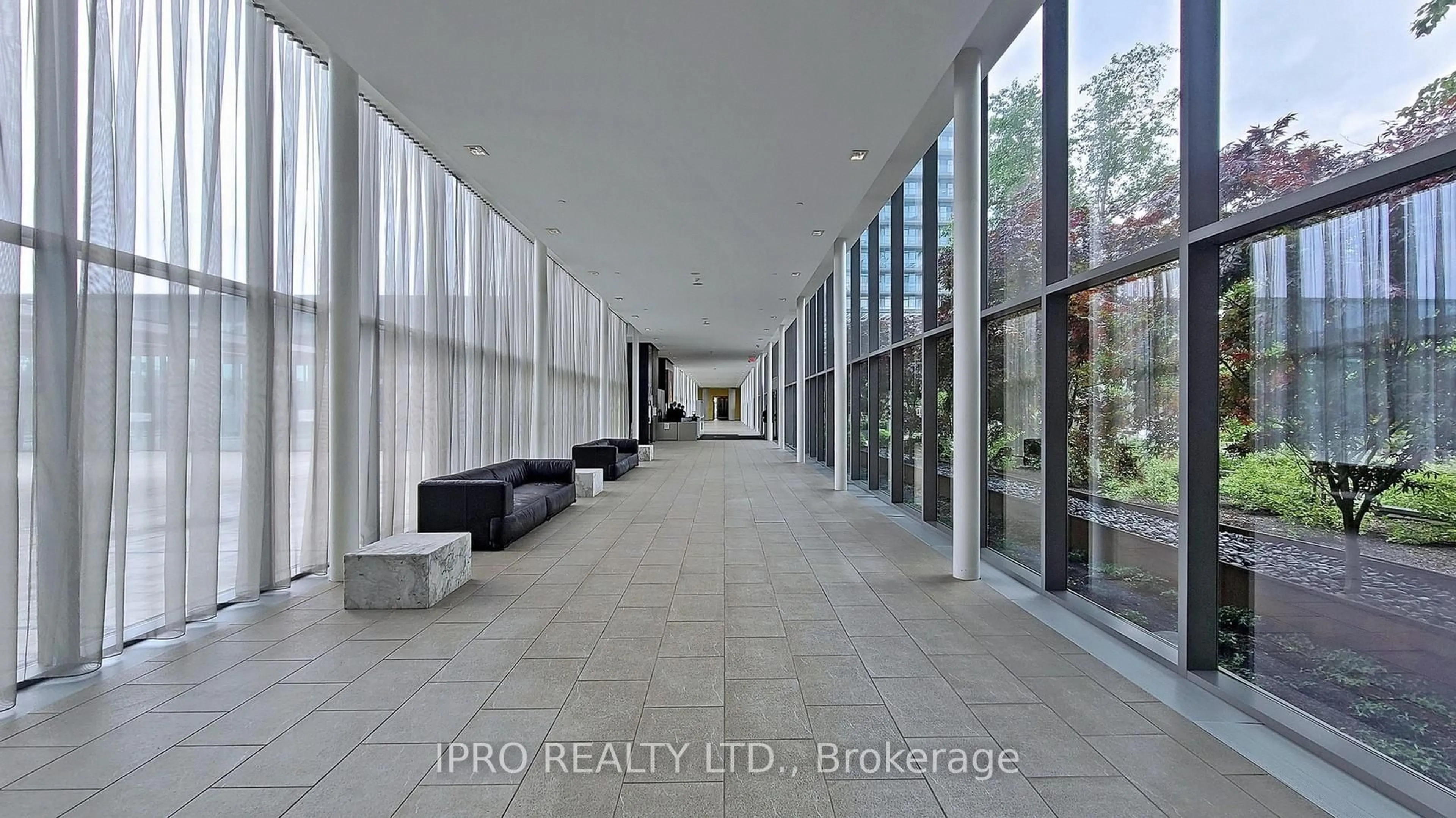 Indoor foyer for 103 The Queensway Ave #2706, Toronto Ontario M6S 5B3