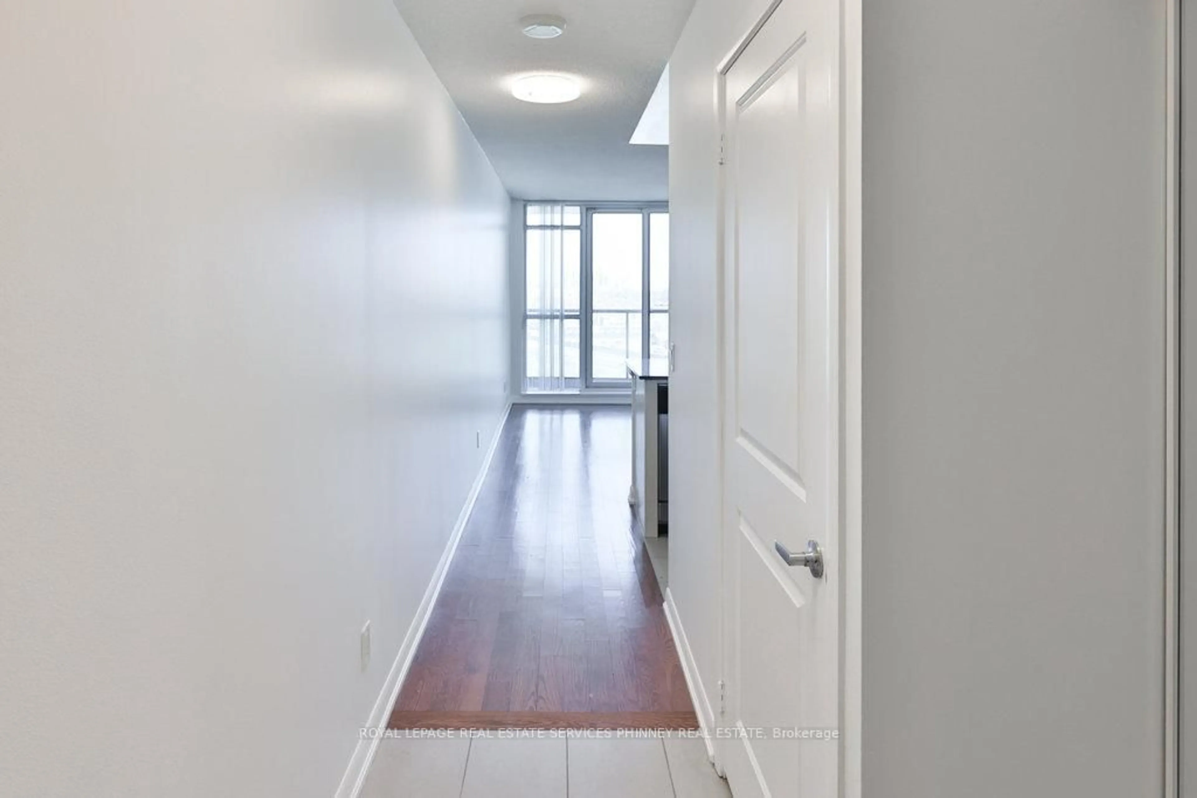Indoor entryway for 205 Sherway Gardens Rd #1008, Toronto Ontario M9C 0A4