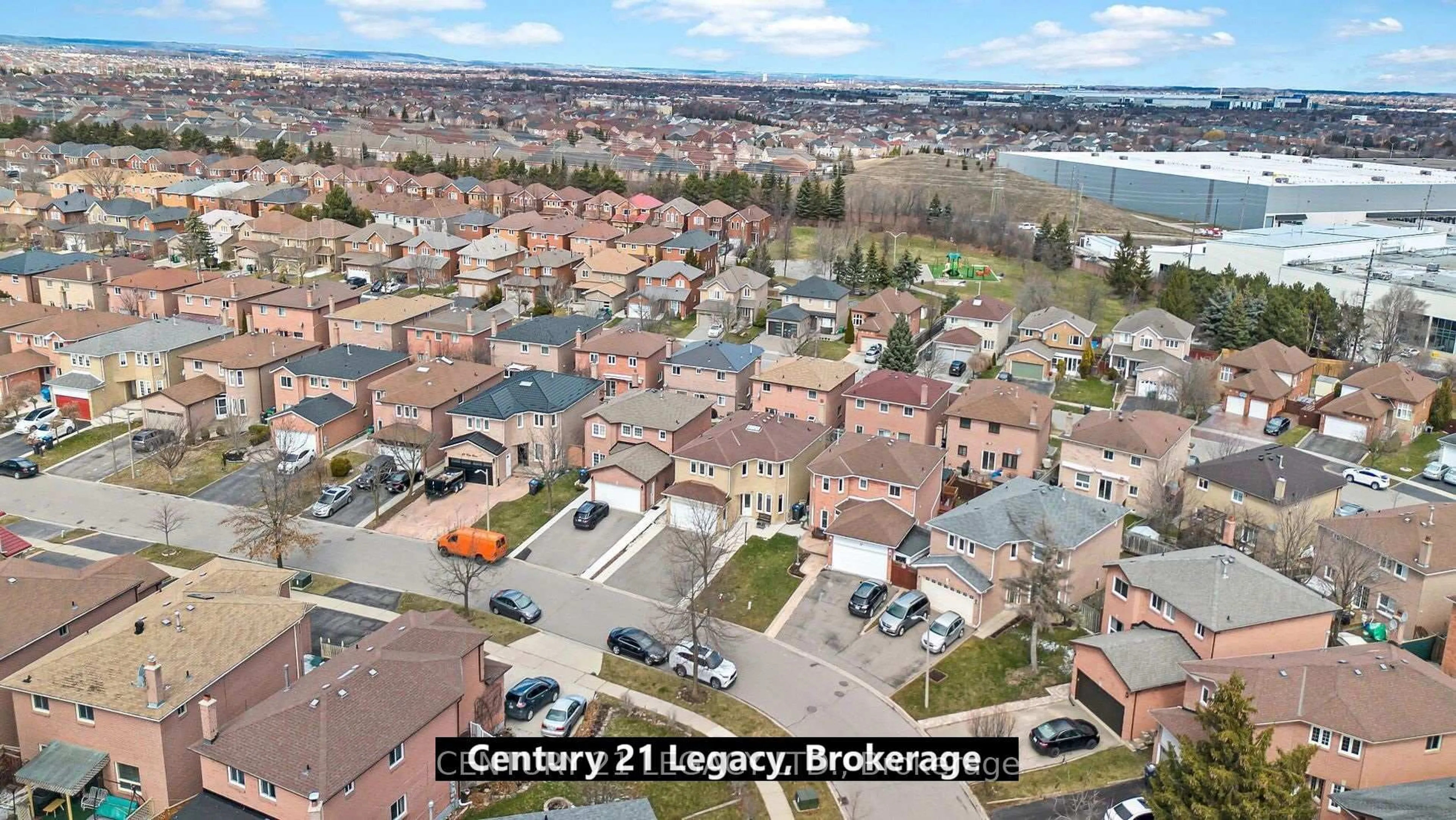 A pic from outside/outdoor area/front of a property/back of a property/a pic from drone, street for 19 Kirk Dr, Brampton Ontario L6X 4C6