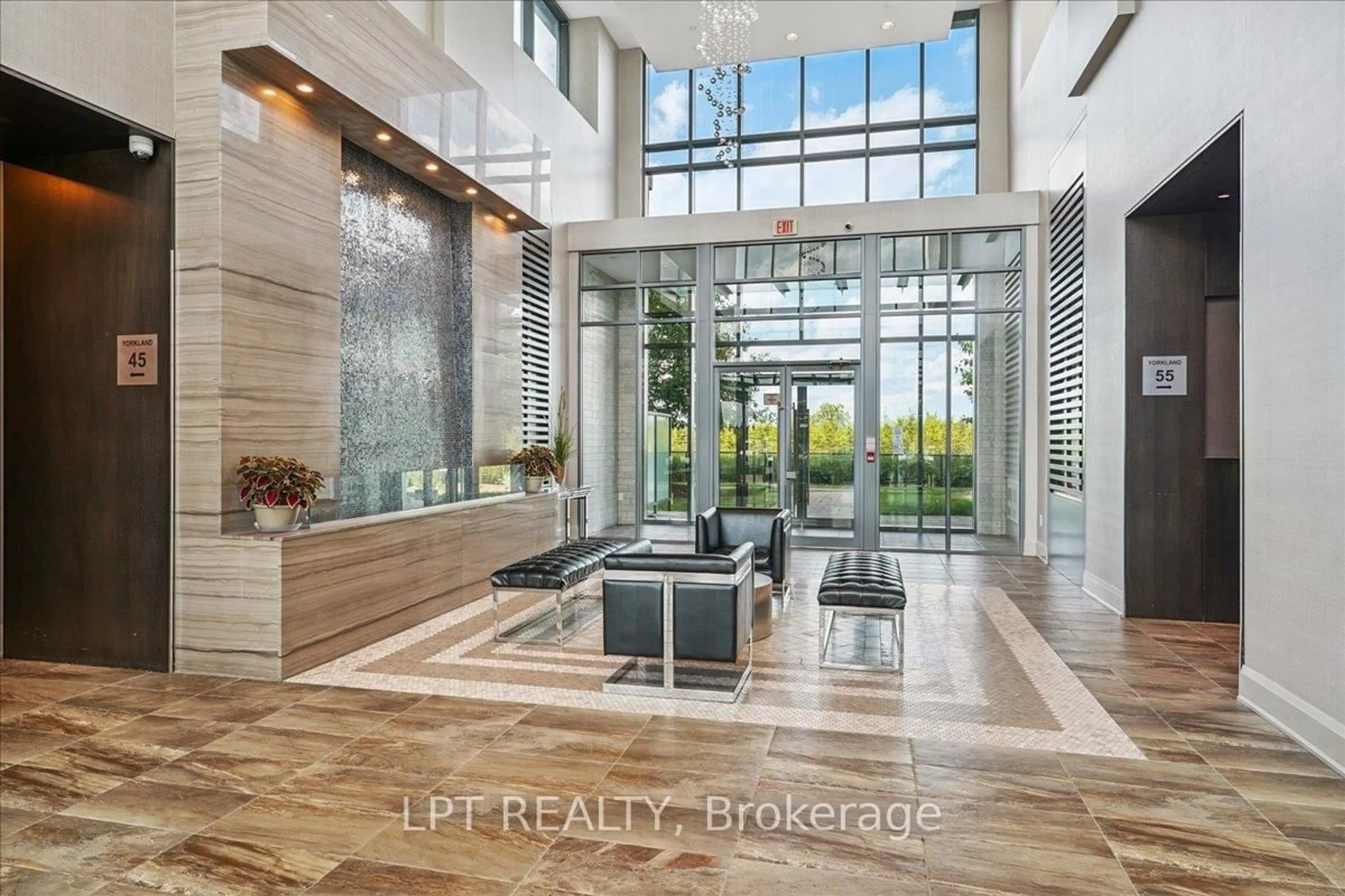 Indoor entryway for 45 Yorkland Blvd #609, Brampton Ontario L6P 4B4