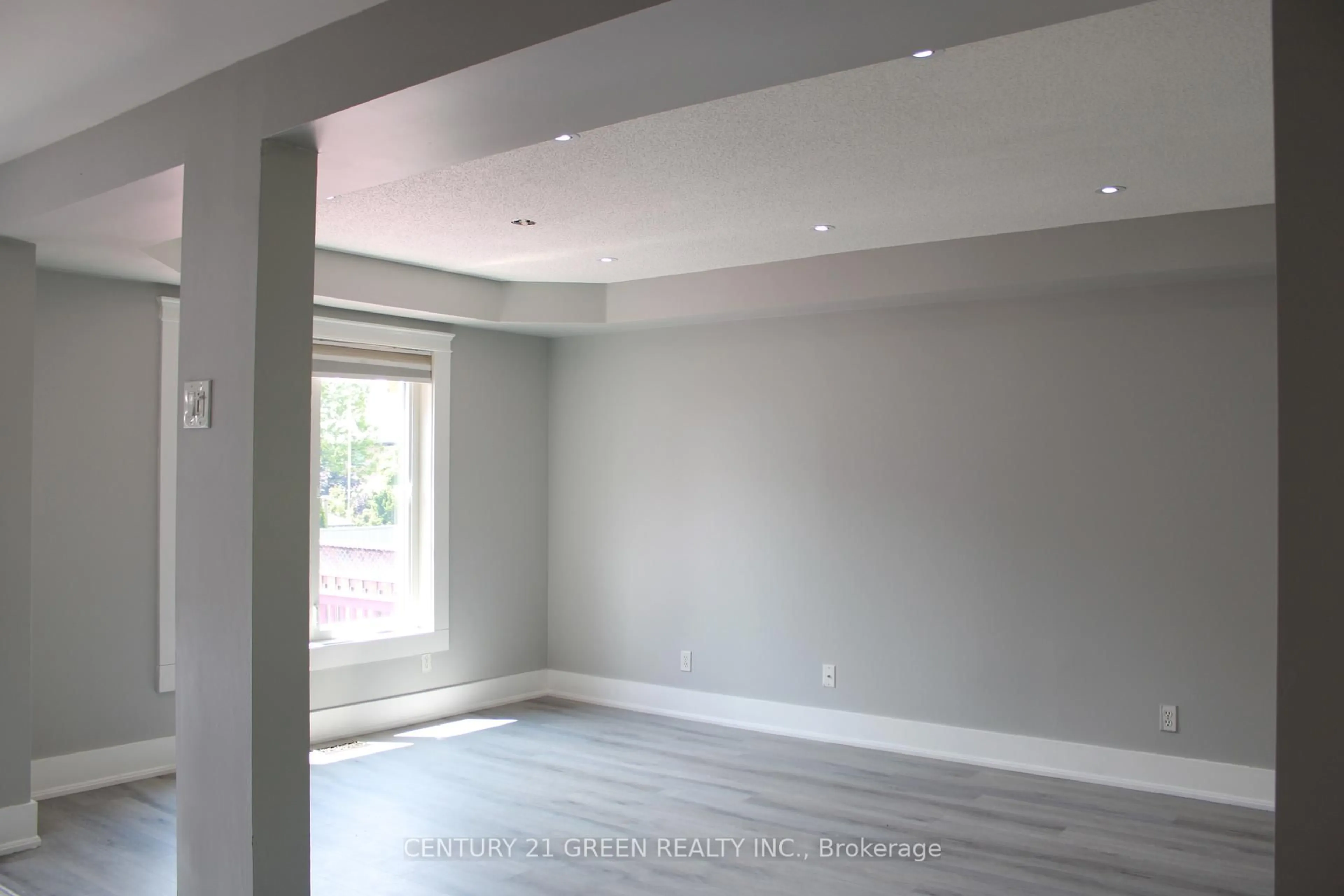 A pic of a room for 7306 Aldercrest Dr, Mississauga Ontario L5N 7T3
