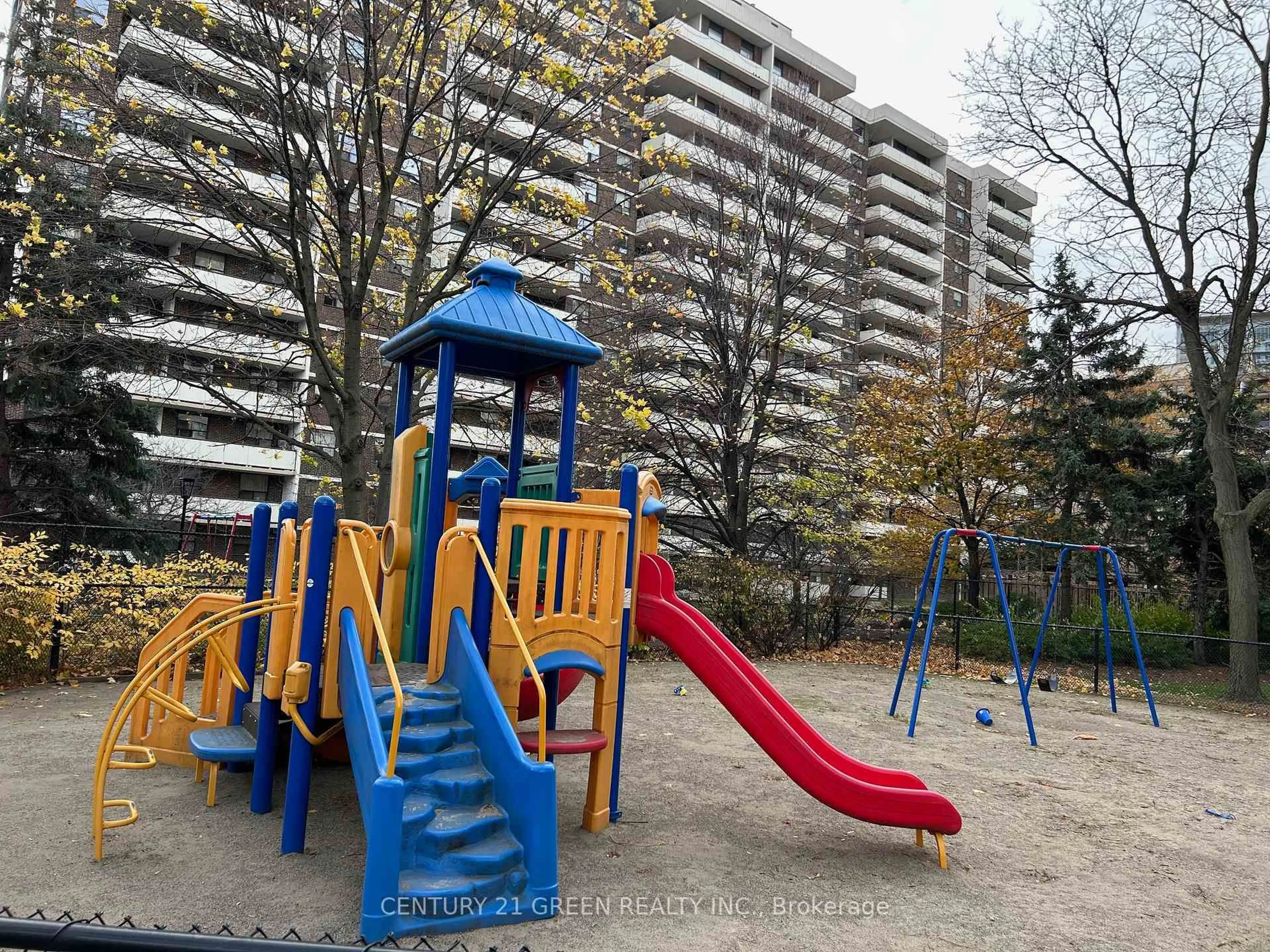 Unknown for 5 Lisa St #706, Brampton Ontario L6T 4T4