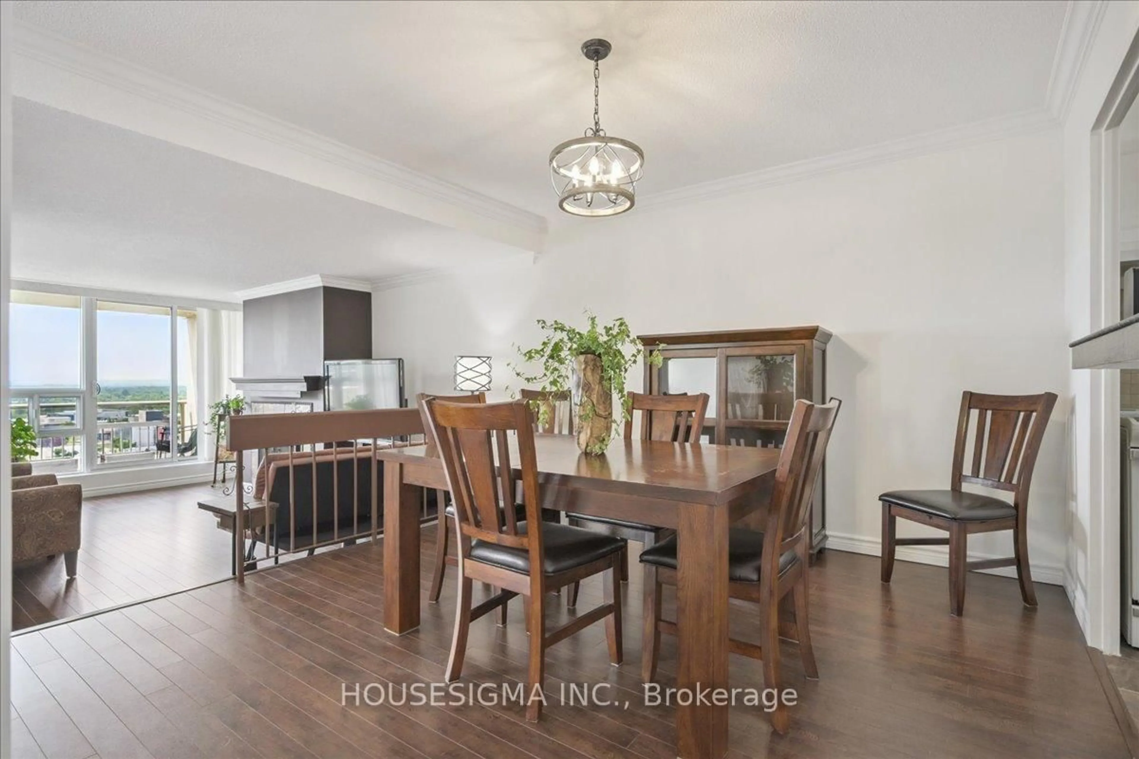 Dining room, wood/laminate floor for 1359 White Oaks Blvd #1605, Oakville Ontario L6H 2R8