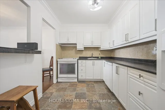 Primary image of 1359 White Oaks Blvd Unit 1605