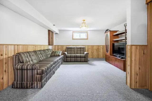 Additional image 13 of 1161 Carlo Crt