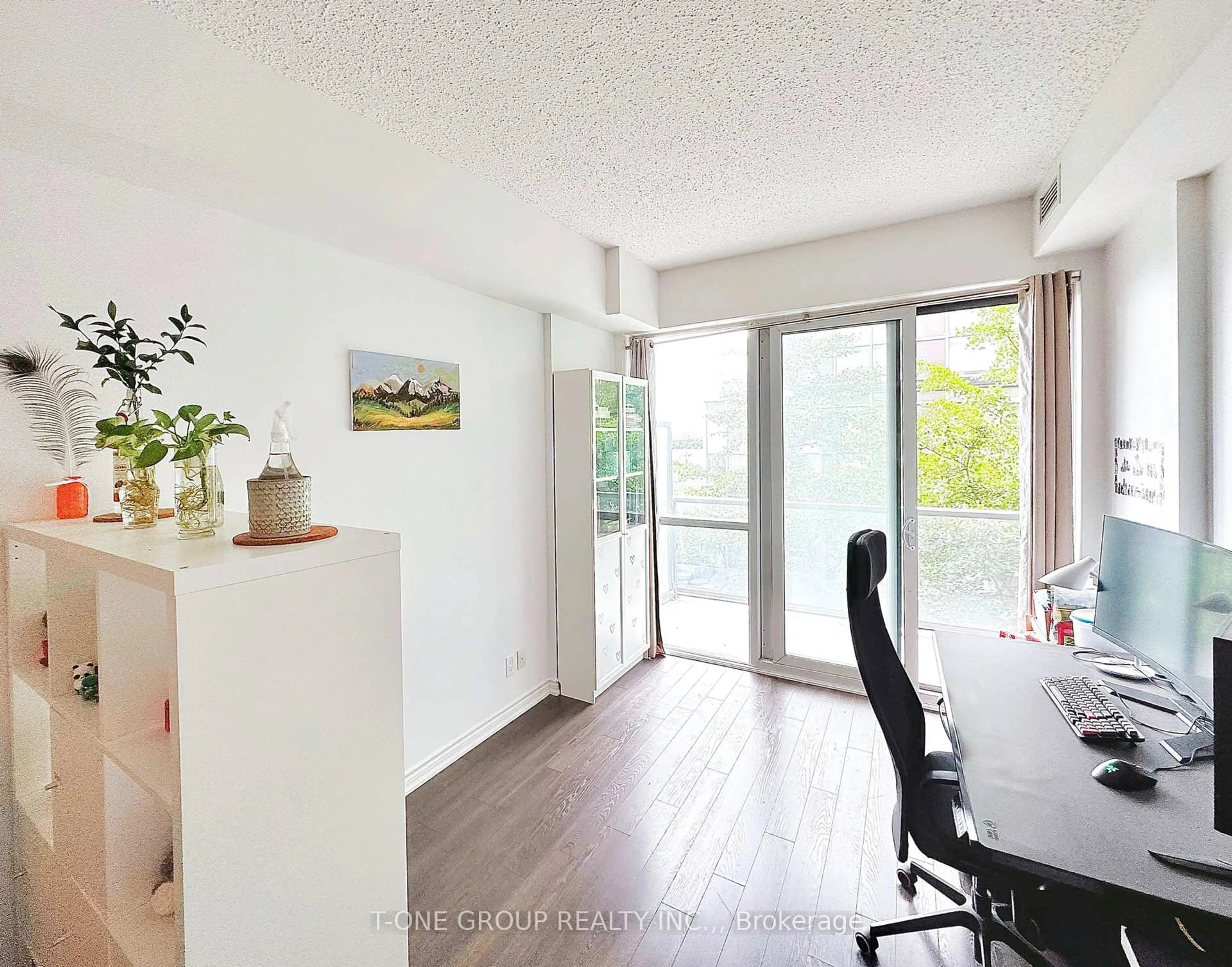 Unknown for 15 James Finlay Way #717, Toronto Ontario M3M 0B3
