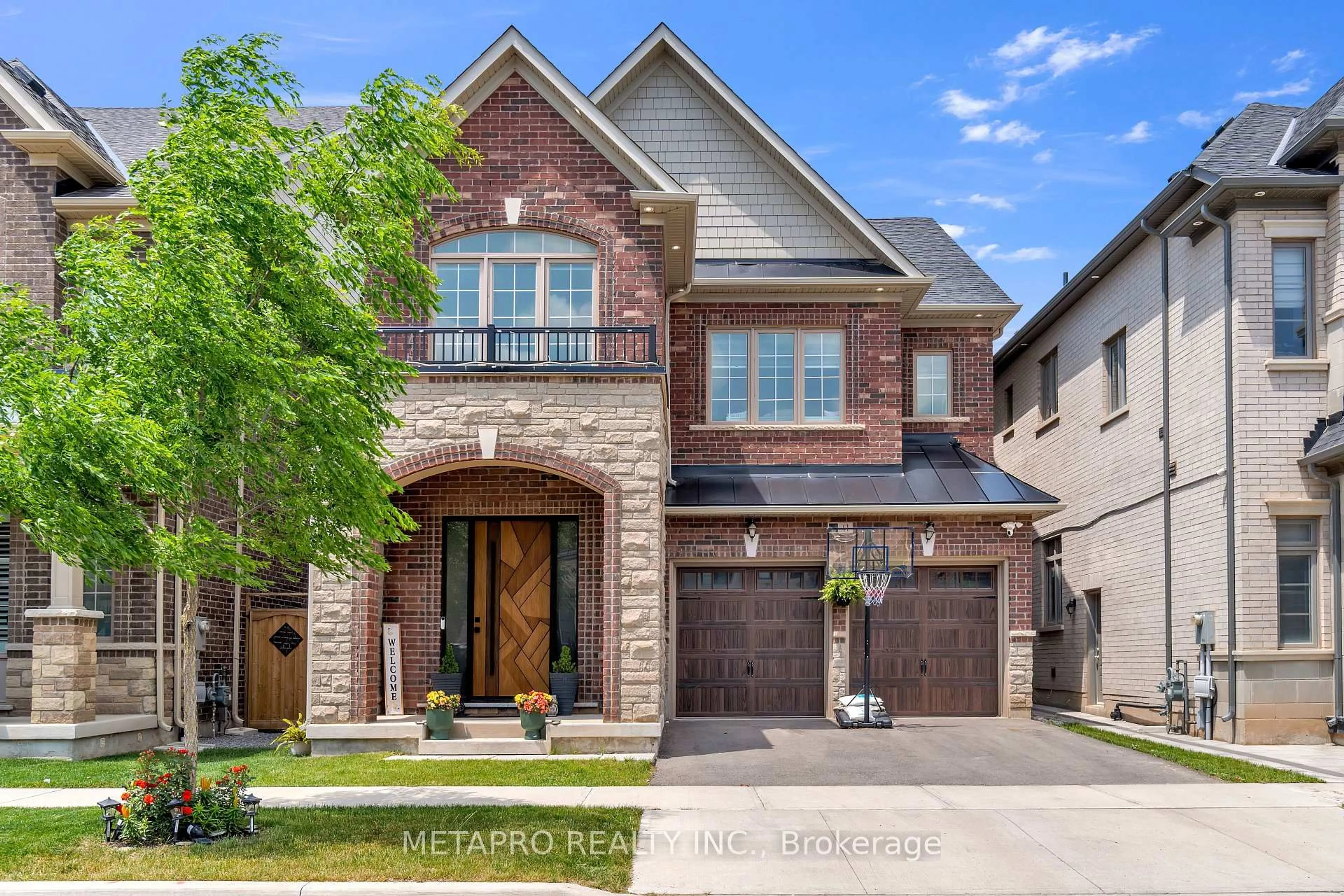 Home with brick exterior material, street for 41 Marvin Ave, Oakville Ontario L6H 0Z6
