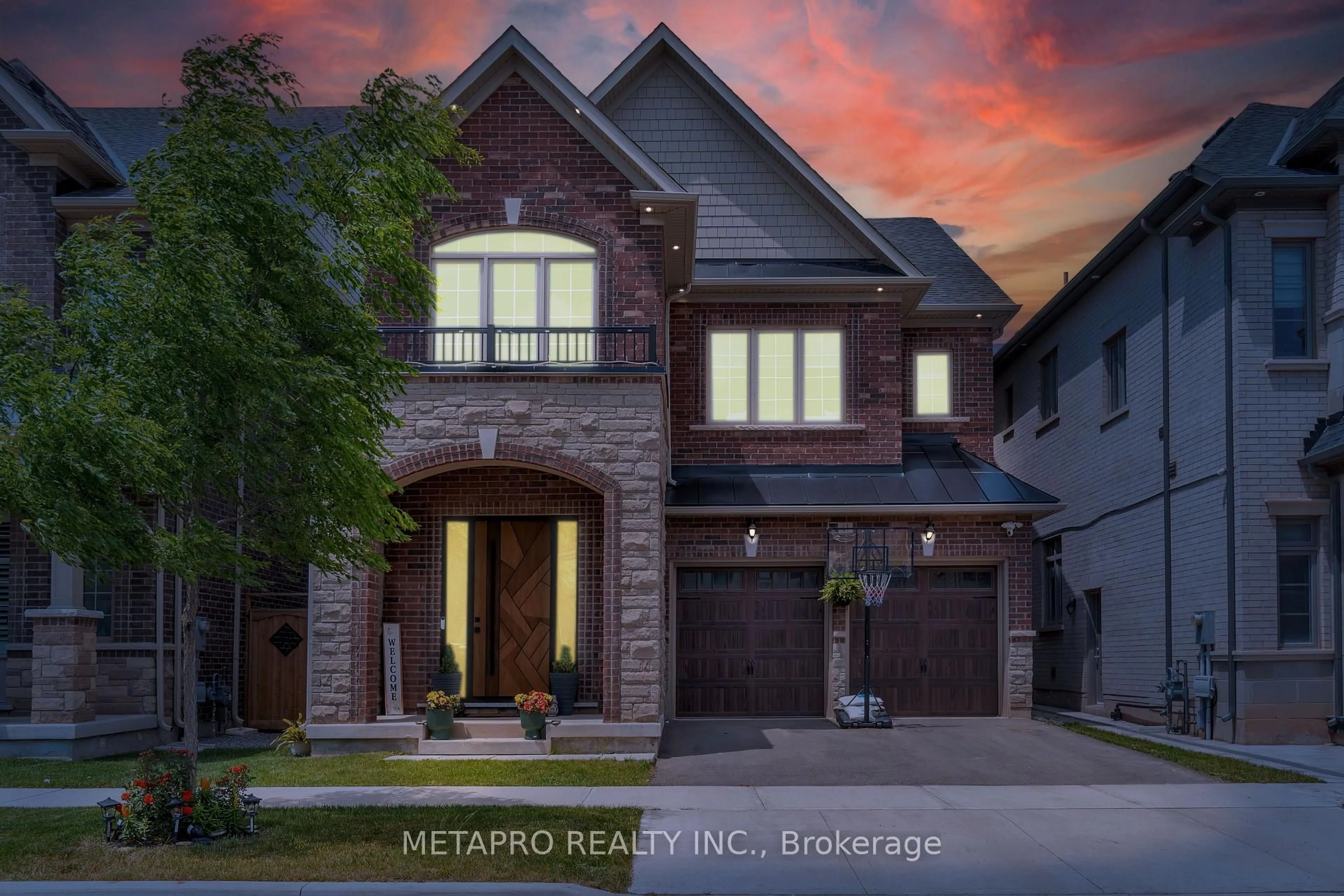Home with brick exterior material, street for 41 Marvin Ave, Oakville Ontario L6H 0Z6