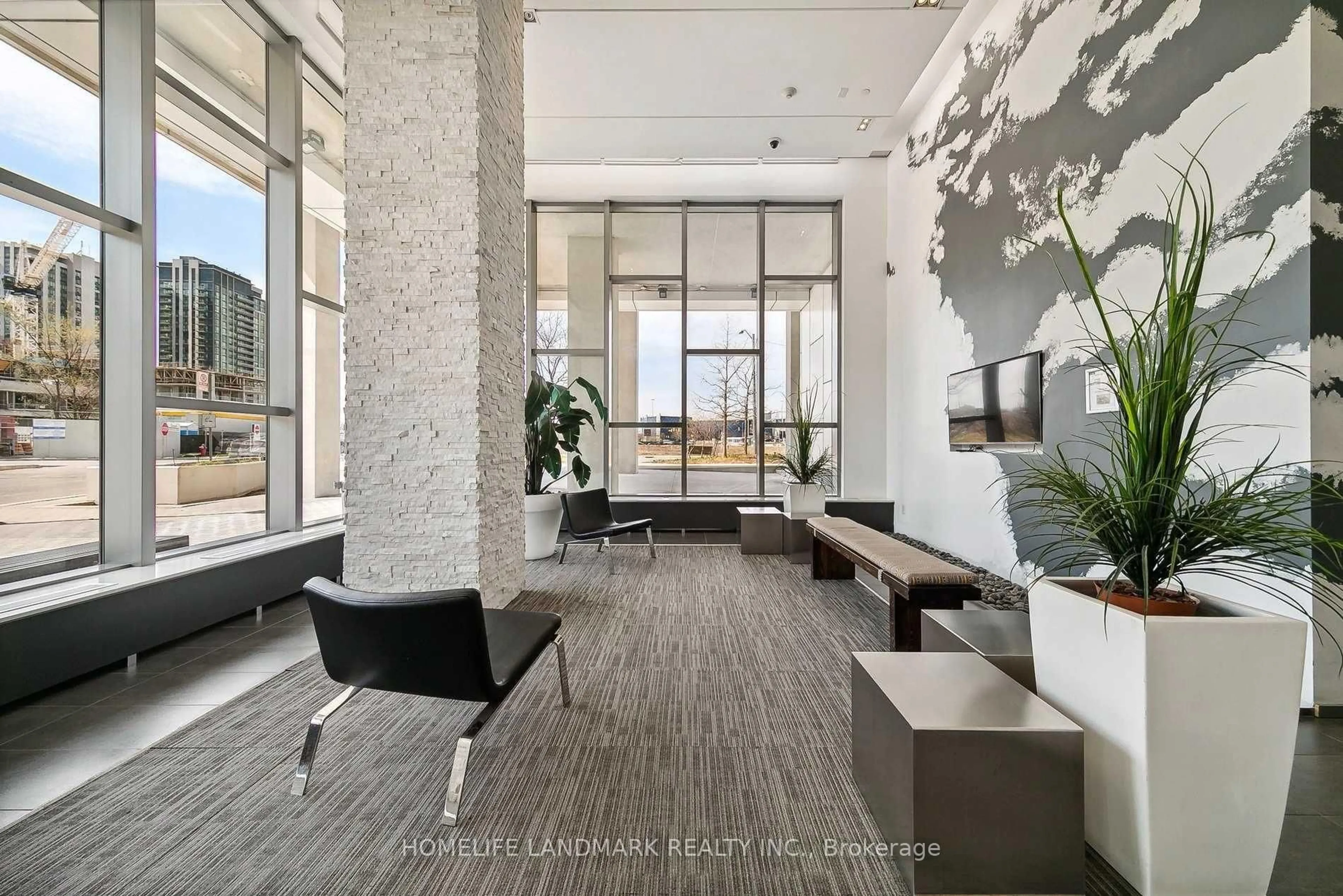 Indoor foyer for 360 Square One Dr #607, Mississauga Ontario L5B 0G7