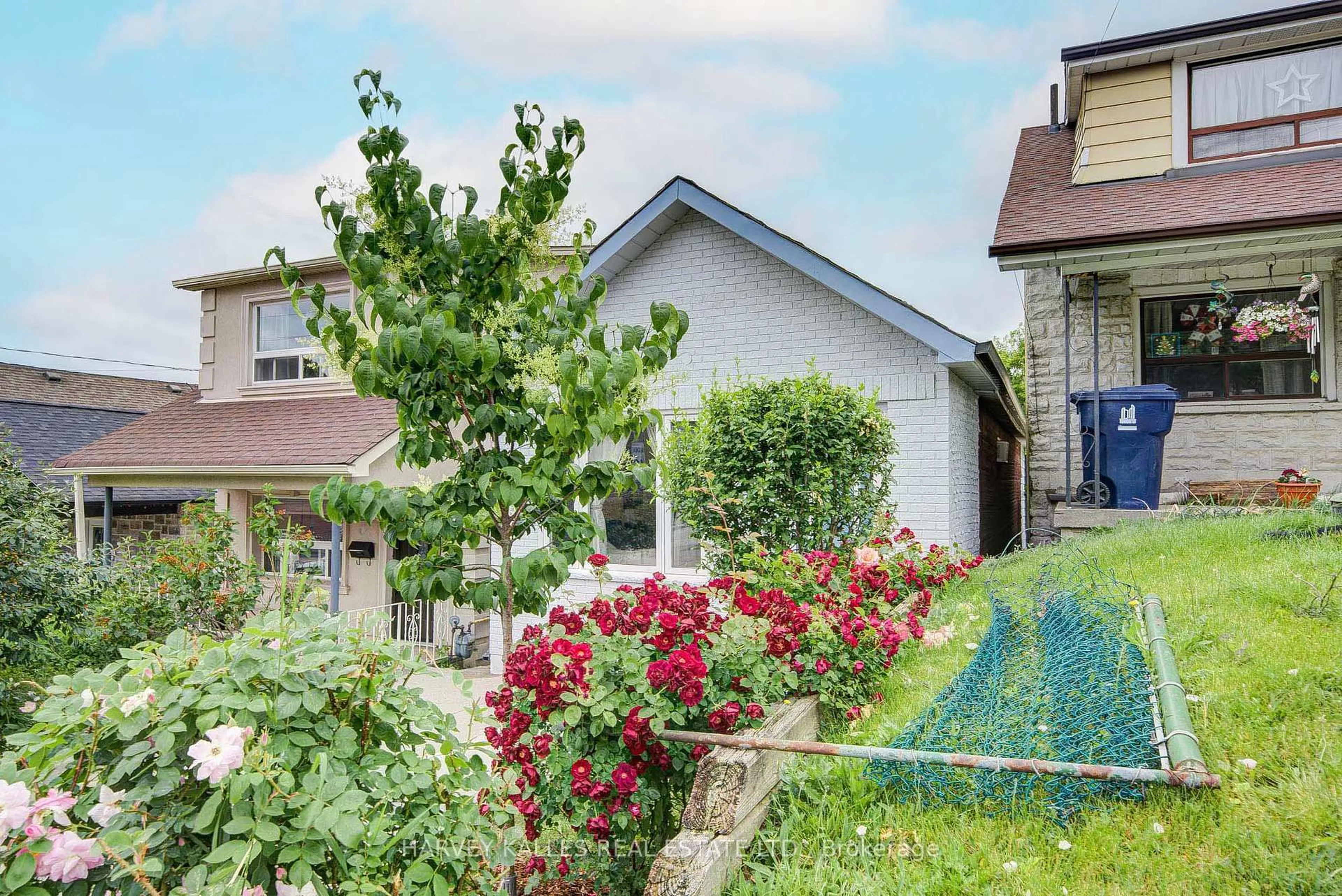 Unknown for 408 Silverthorn Ave, Toronto Ontario M6M 3H2