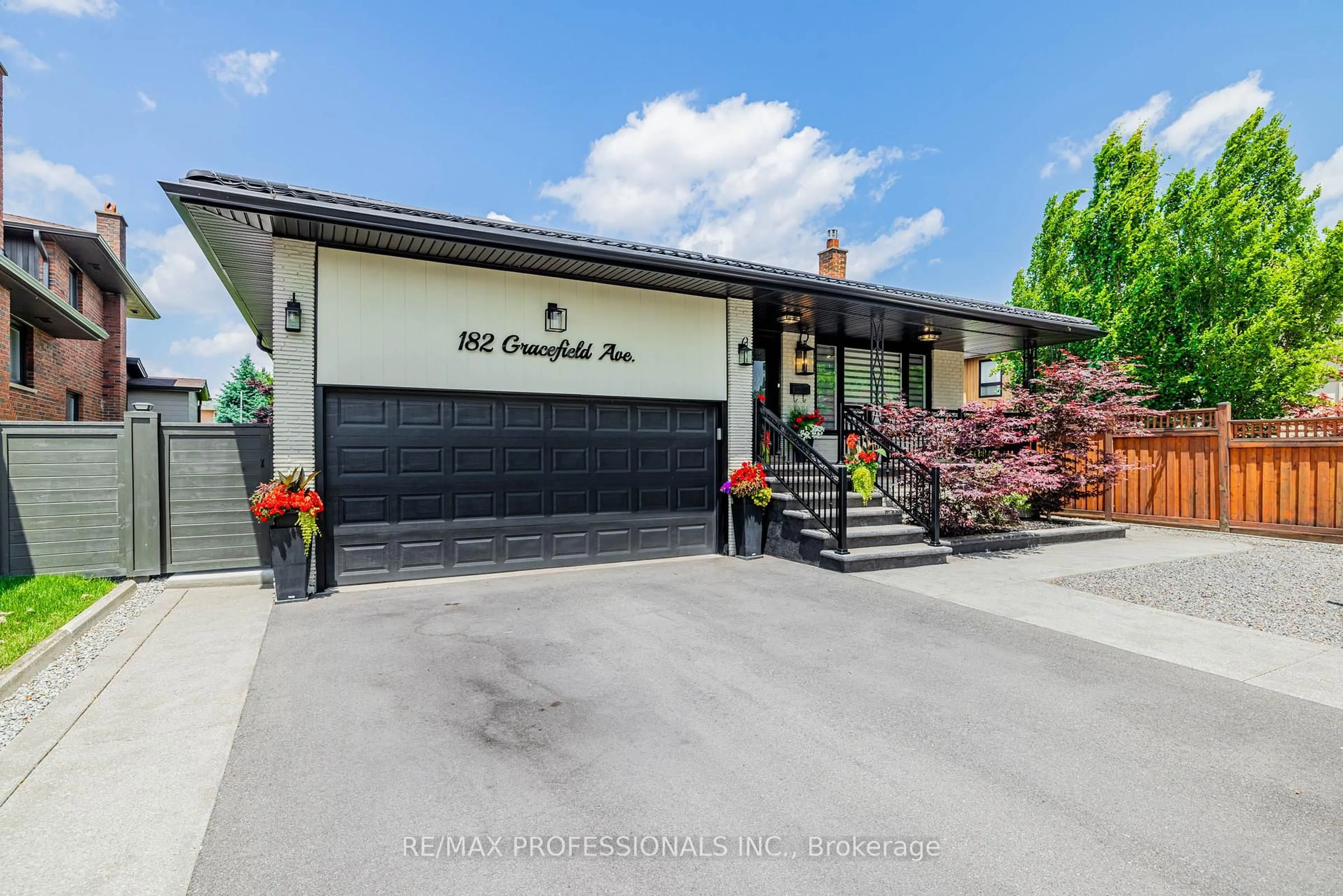 Unknown for 182 Gracefield Ave, Toronto Ontario M6L 1L8