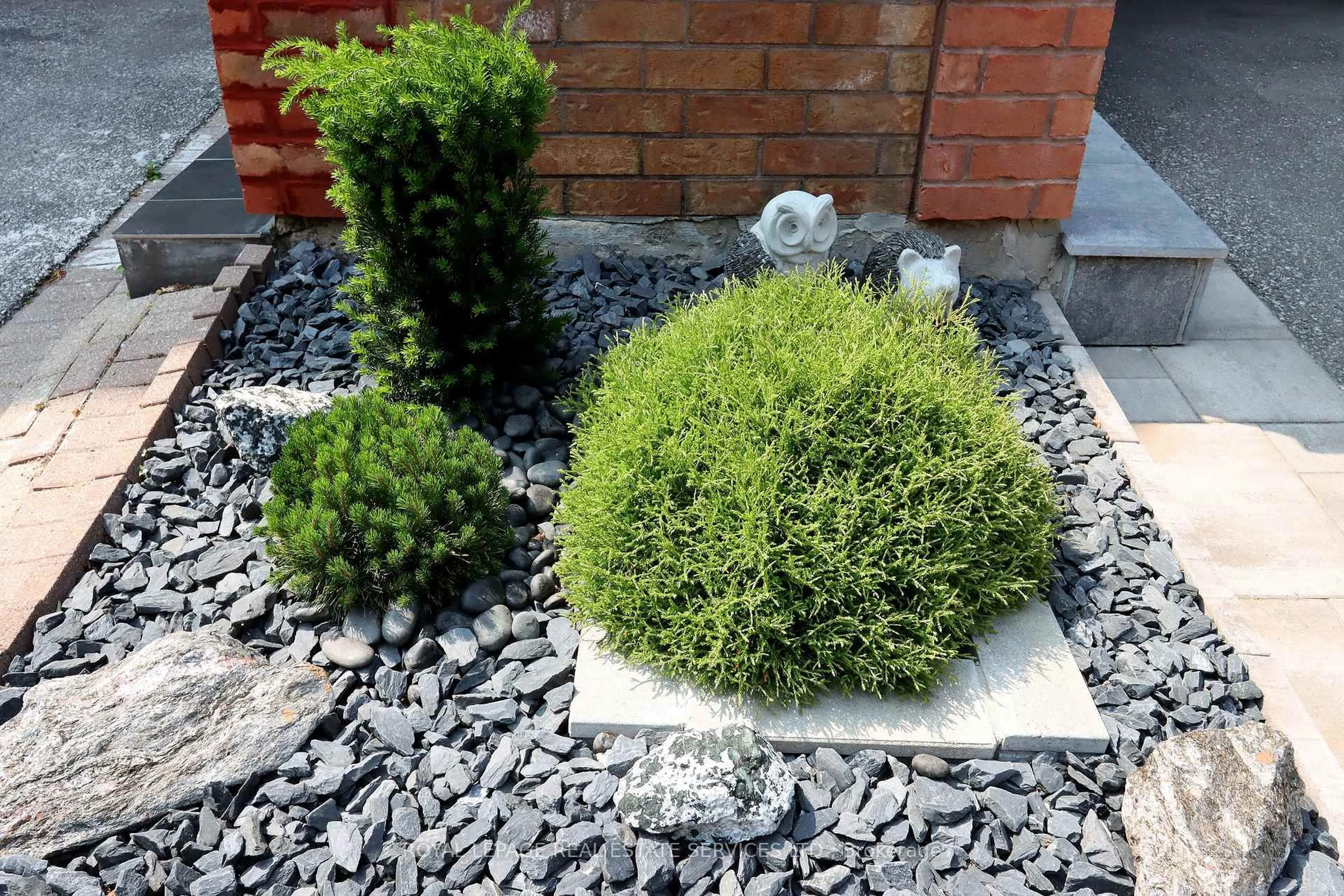 Patio, street for 1168 Arena Rd #77, Mississauga Ontario L4Y 4K7