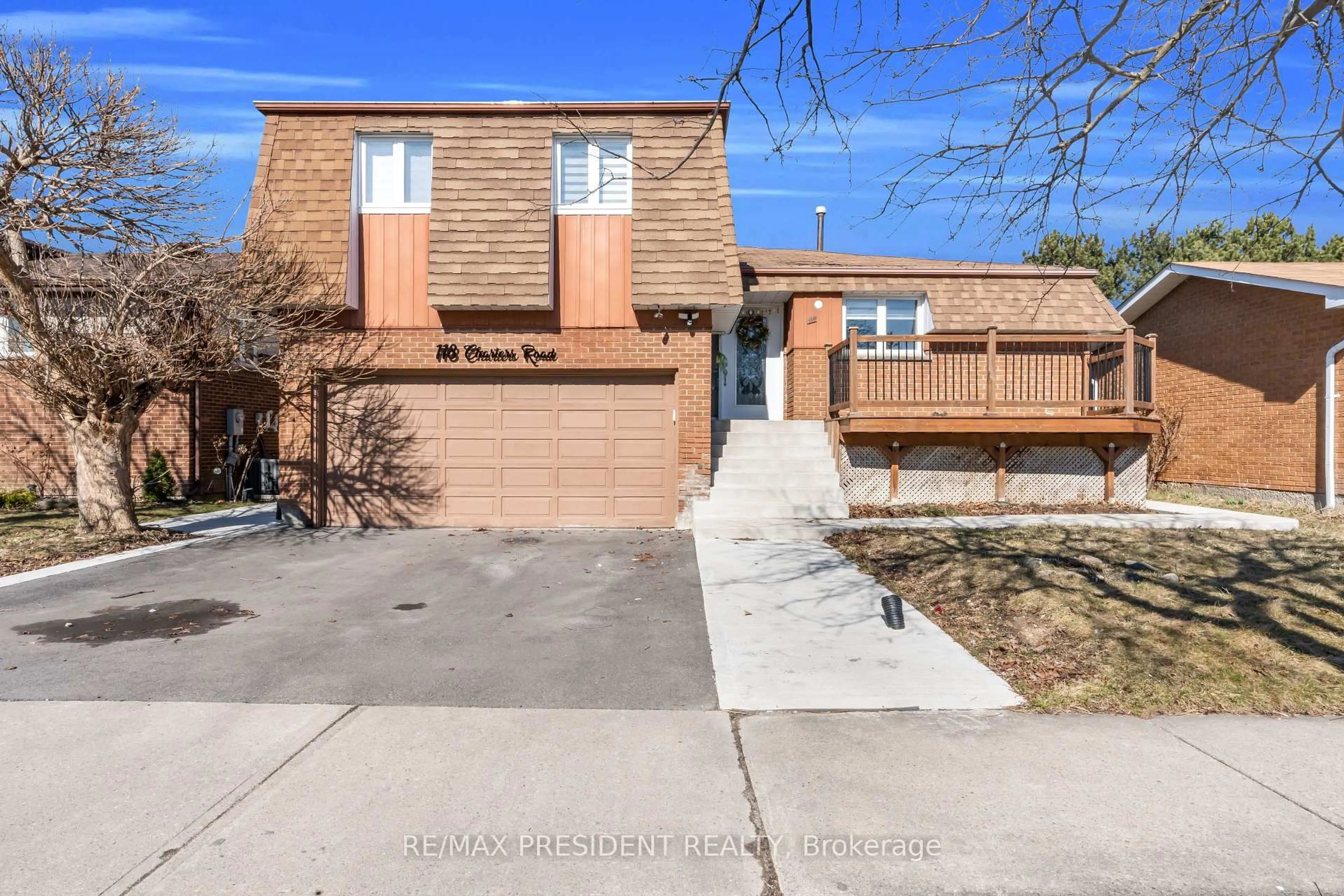 Home with brick exterior material, street for 118 Charters Rd, Brampton Ontario L6V 2S5
