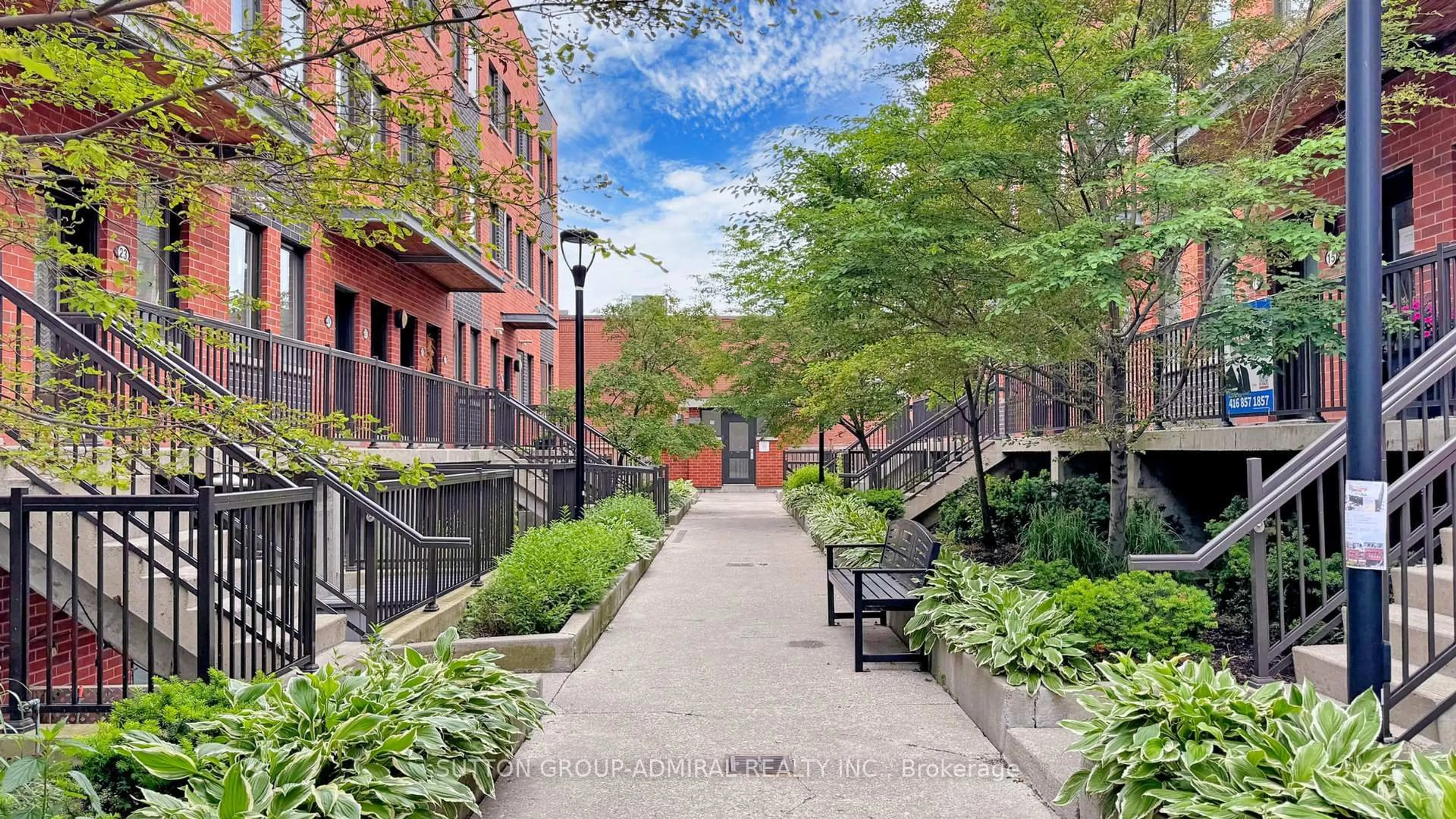 Patio, street for 873 Wilson Ave #17, Toronto Ontario M3K 1E6