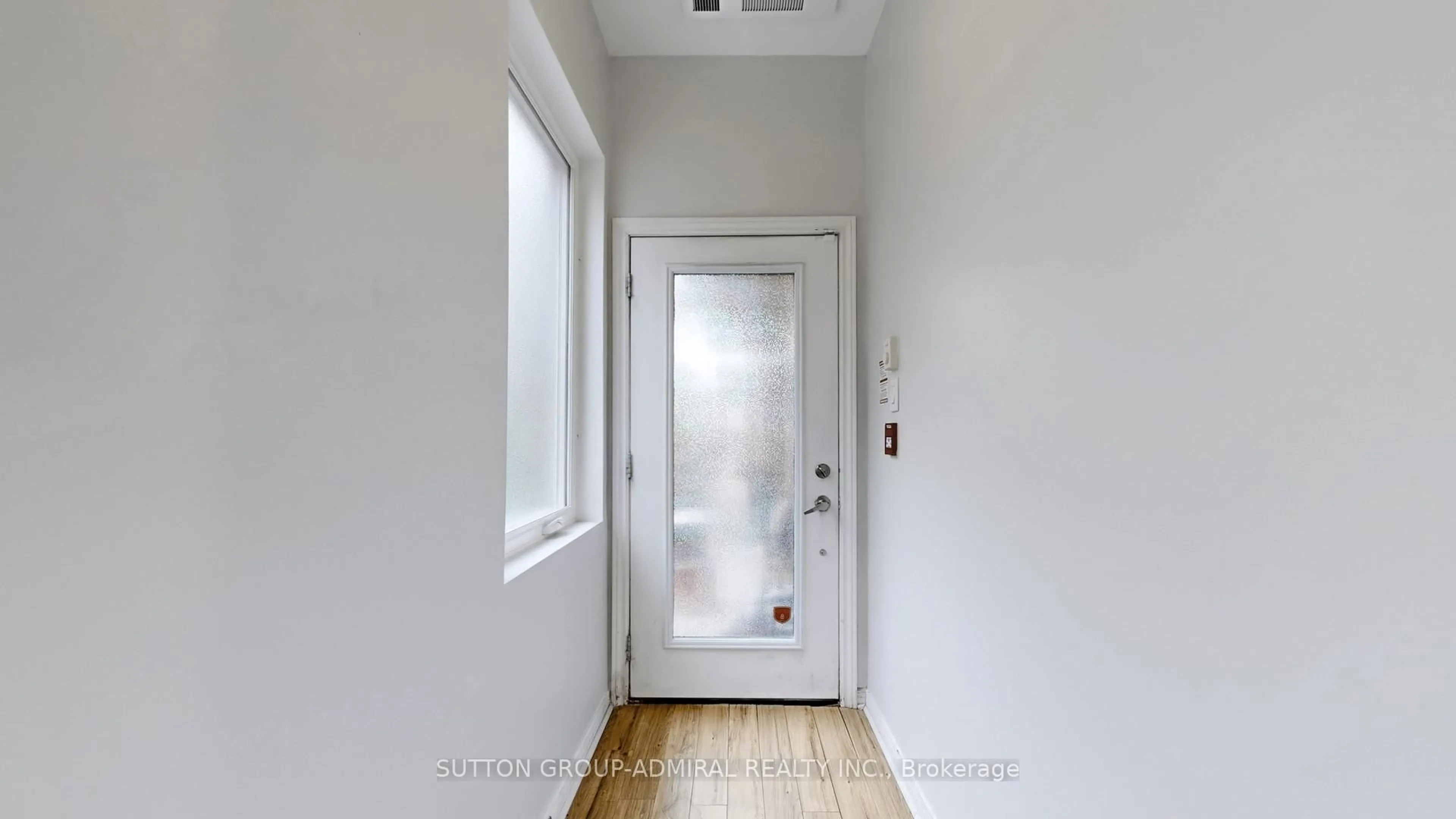Indoor entryway for 873 Wilson Ave #17, Toronto Ontario M3K 1E6