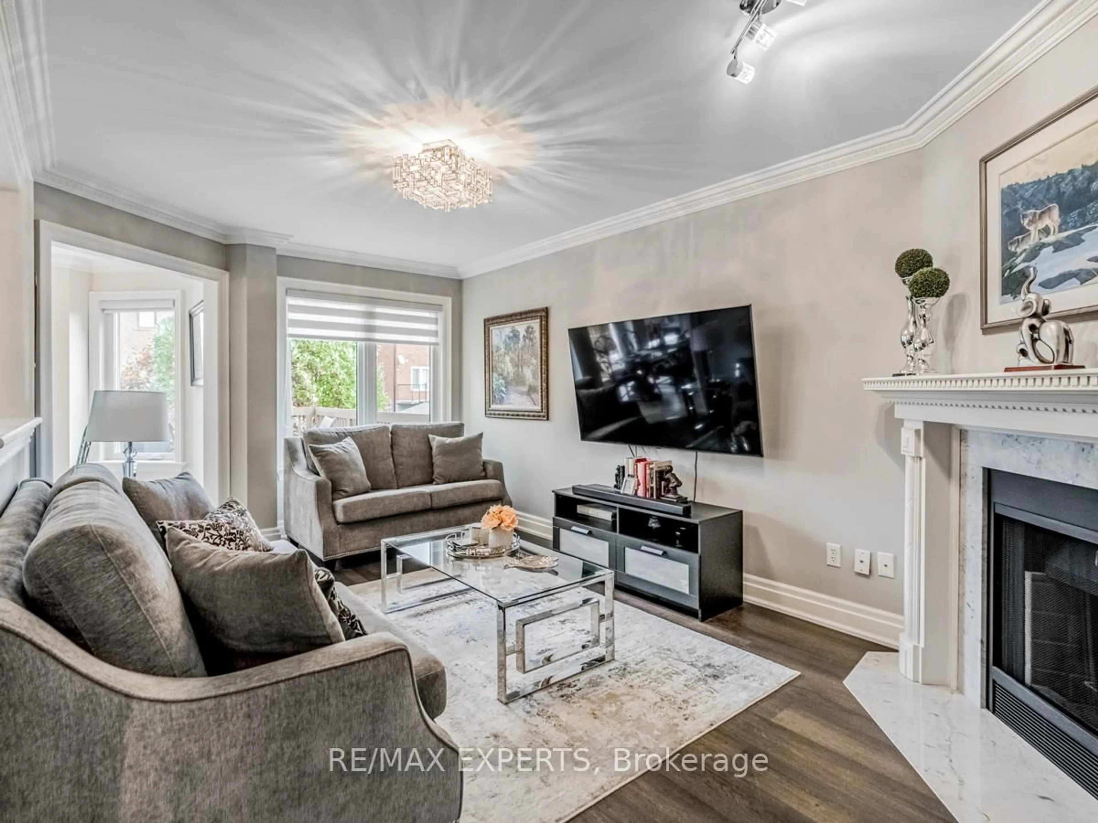 Living room with furniture, unknown for 31 Pembrook St, Caledon Ontario L7E 1L5
