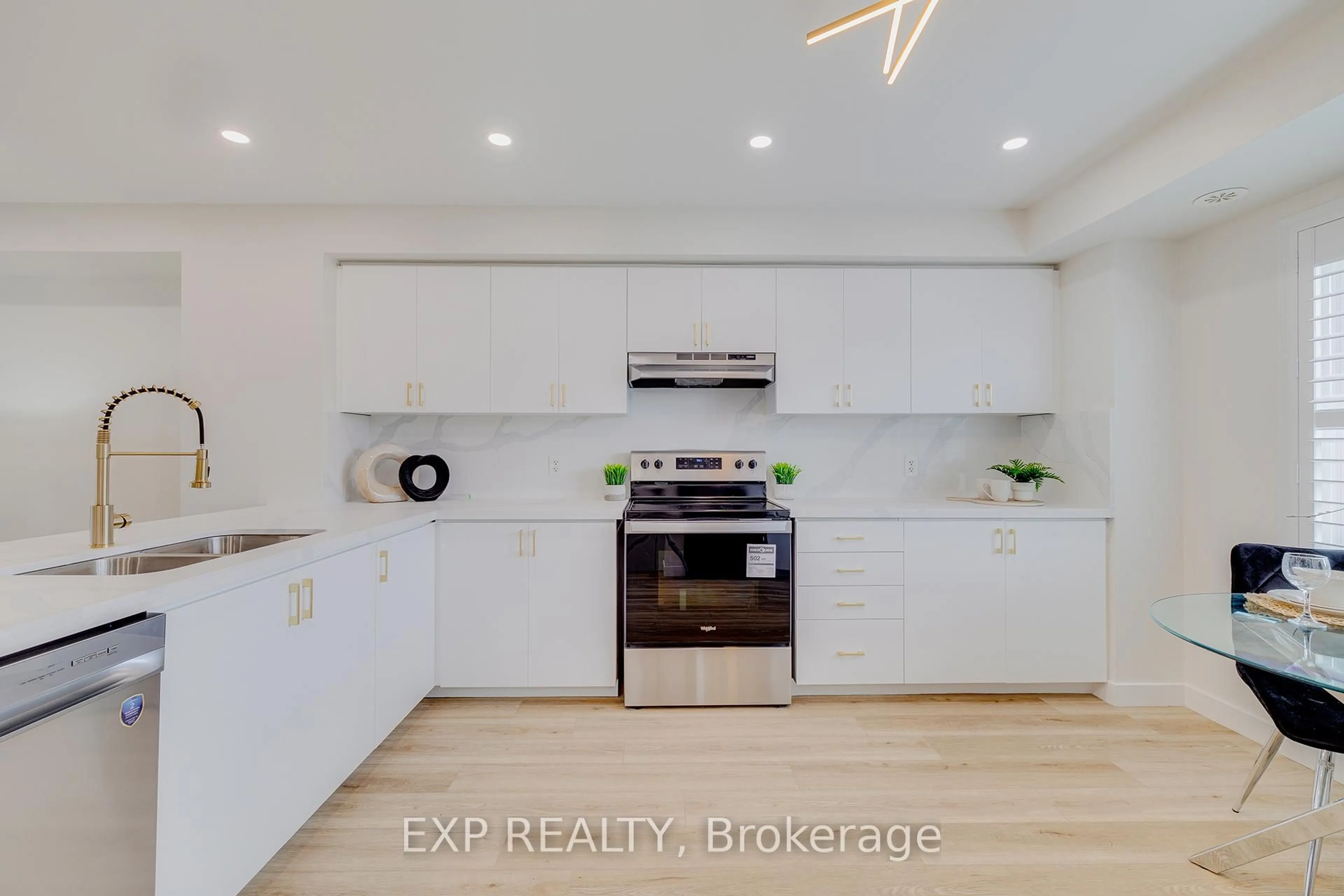 Open concept kitchen, unknown for 5610 Winston Churchill Blvd #7, Mississauga Ontario L5M 0L9