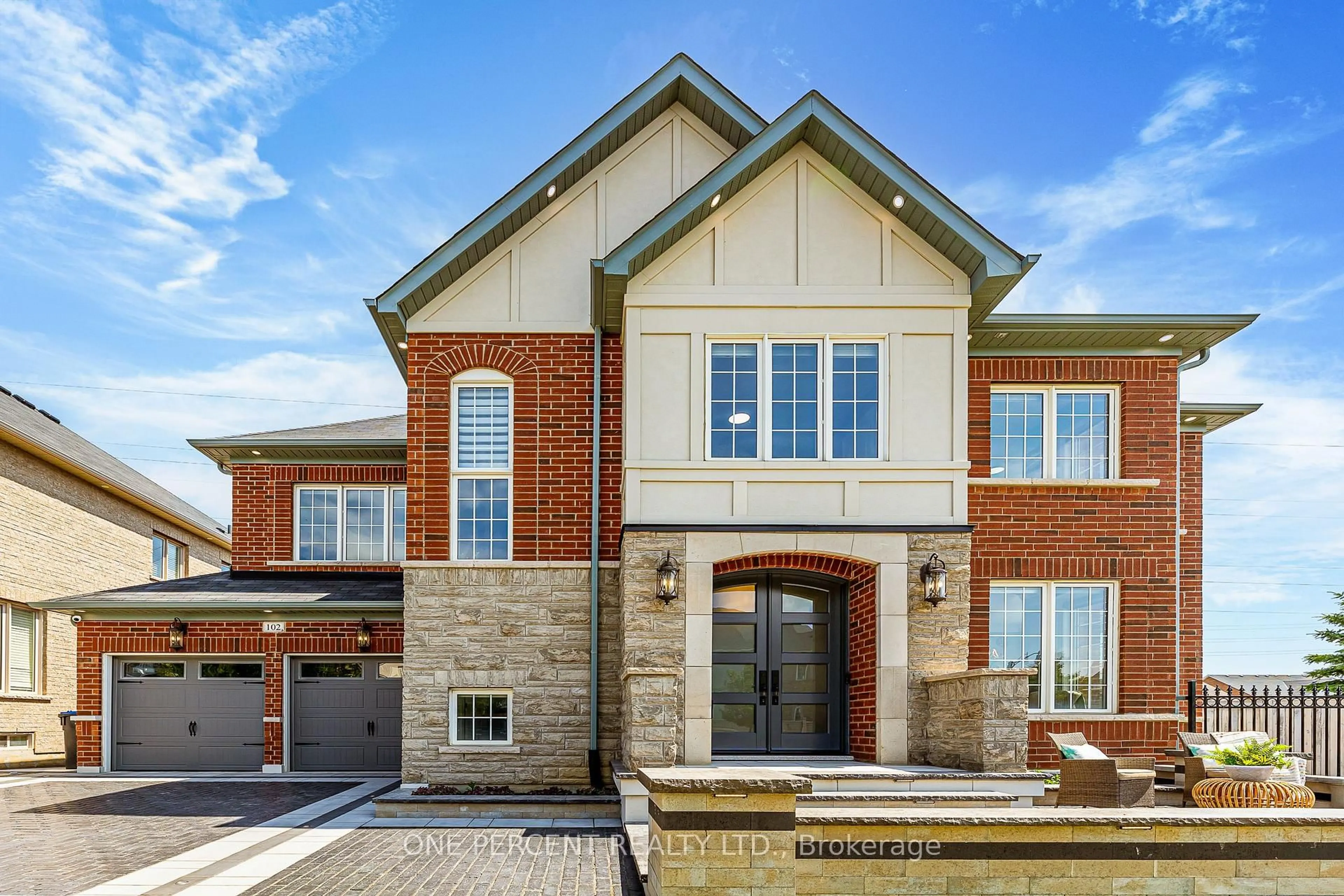 Home with brick exterior material, street for 102 Monkton Circ, Brampton Ontario L6Y 5Z5