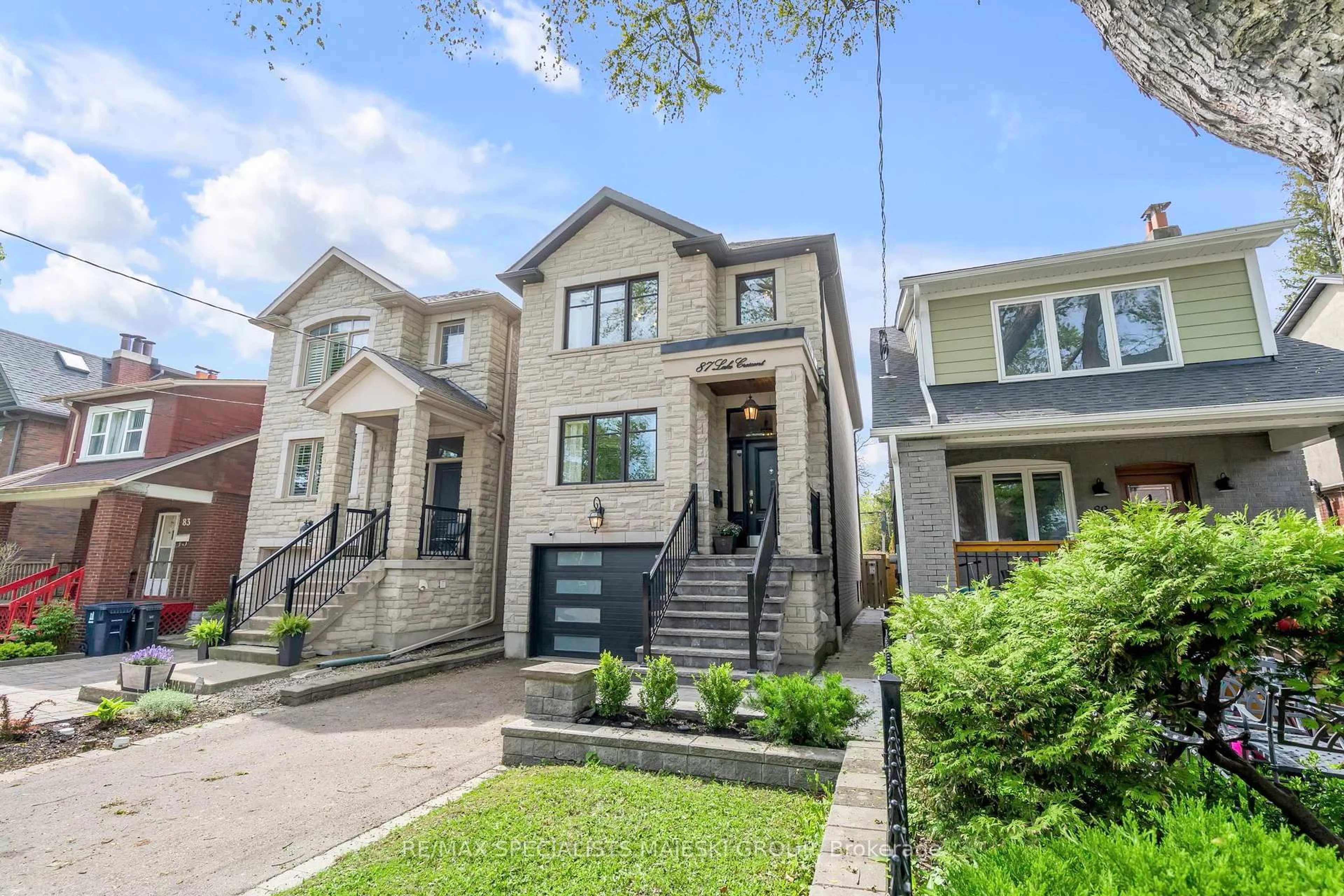 Home with brick exterior material, street for 87 Lake Cres, Toronto Ontario M8V 1W2