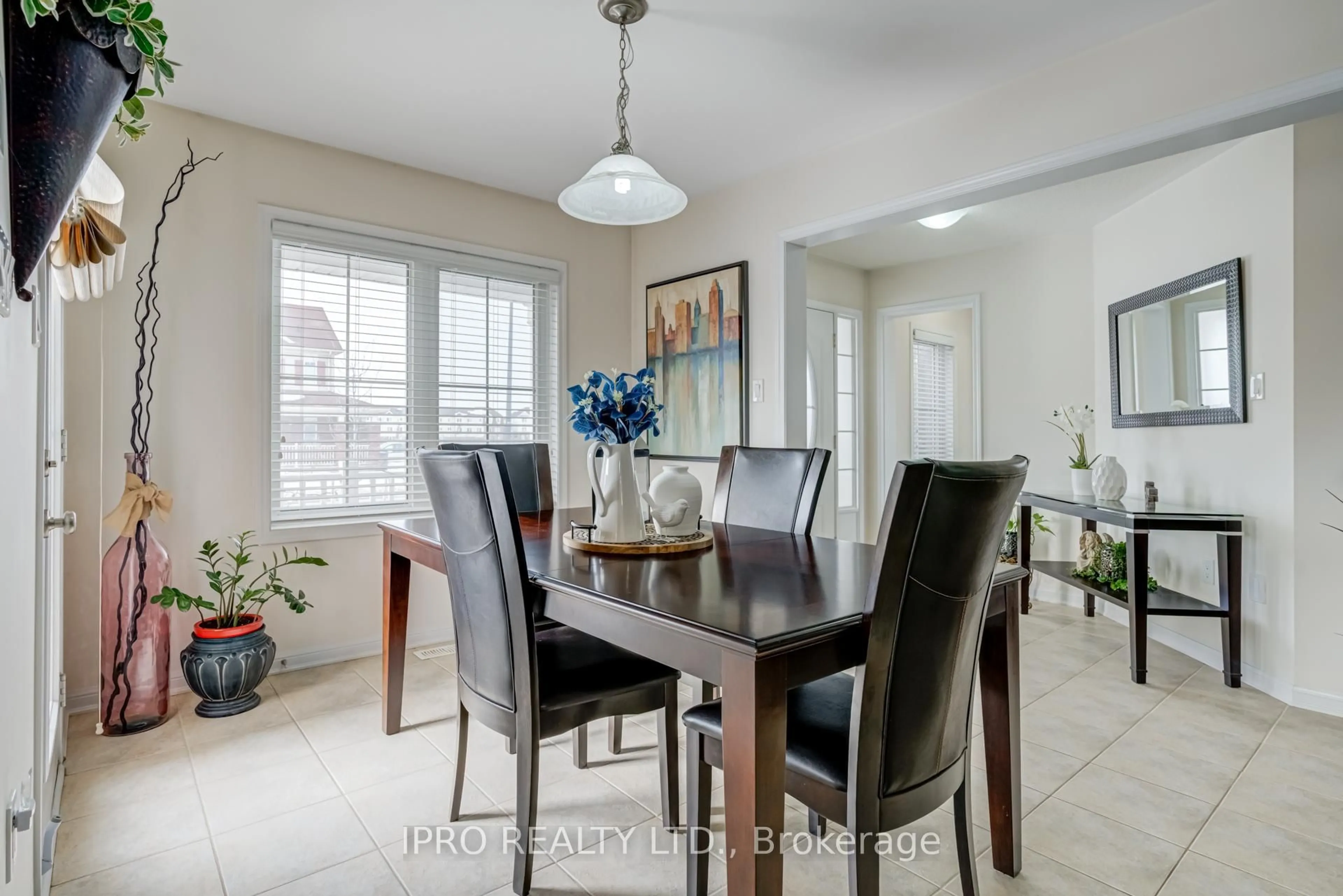Dining room, ceramic/tile floor for 96 Robert Parkinson Dr, Brampton Ontario L7A 0Z3