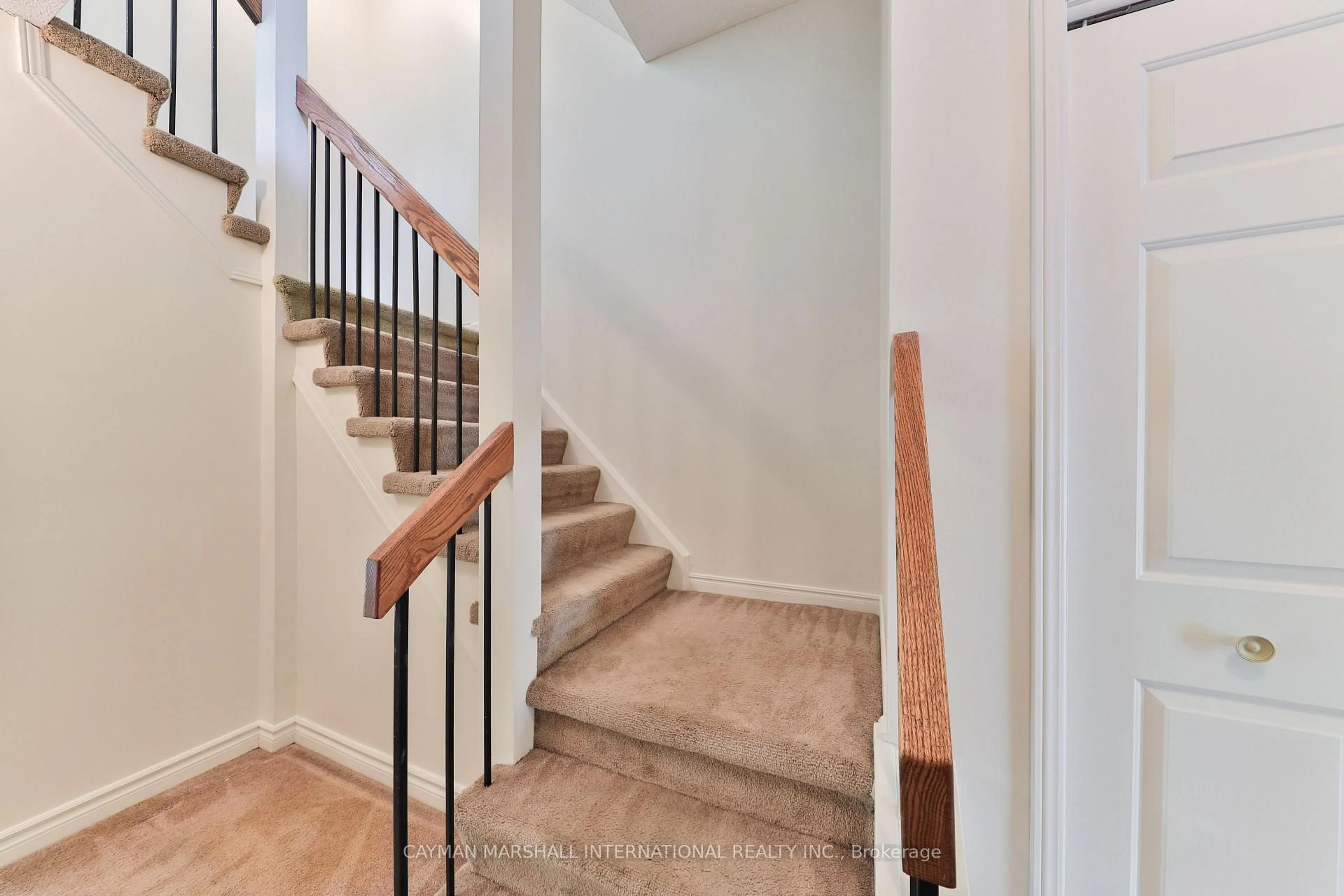 Stairs for 1160 Walden Circ #11, Mississauga Ontario L5J 4J9