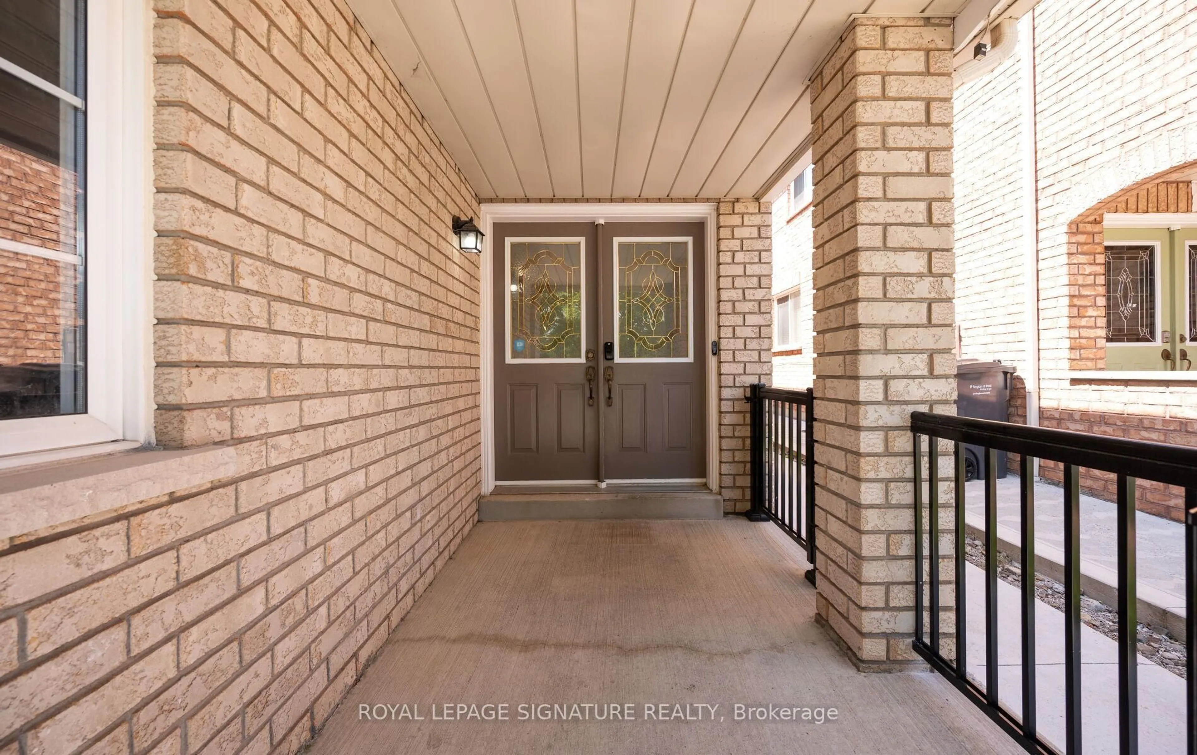 Indoor entryway for 121 Native Landing, Brampton Ontario L6X 5A9