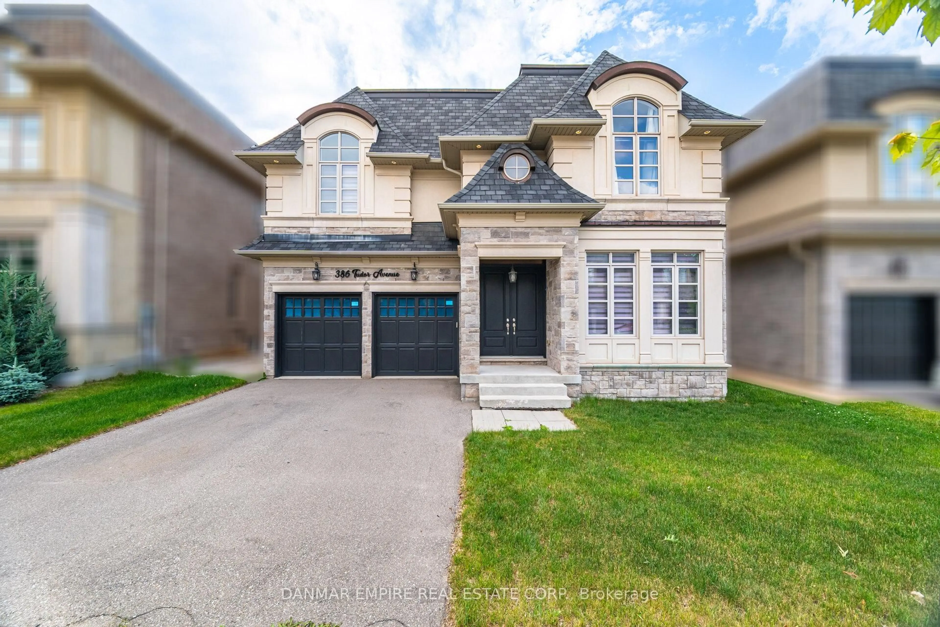 Home with brick exterior material, street for 386 Tudor Ave, Oakville Ontario L6K 2V5