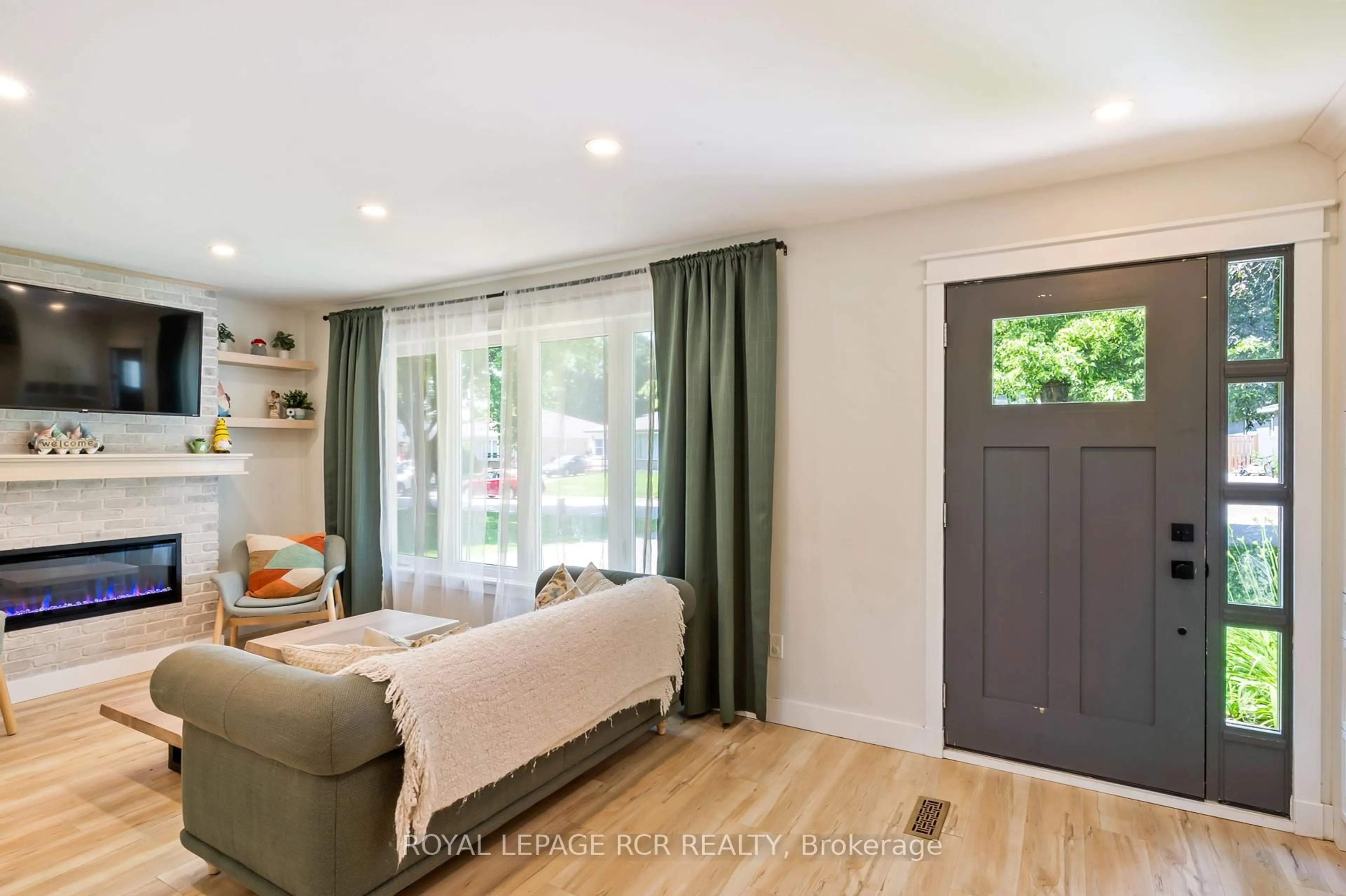 Unknown for 23 Highland Dr, Orangeville Ontario L9W 2Y2