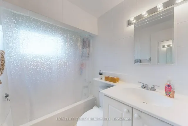 Additional image 14 of 4 Flamingo Cres