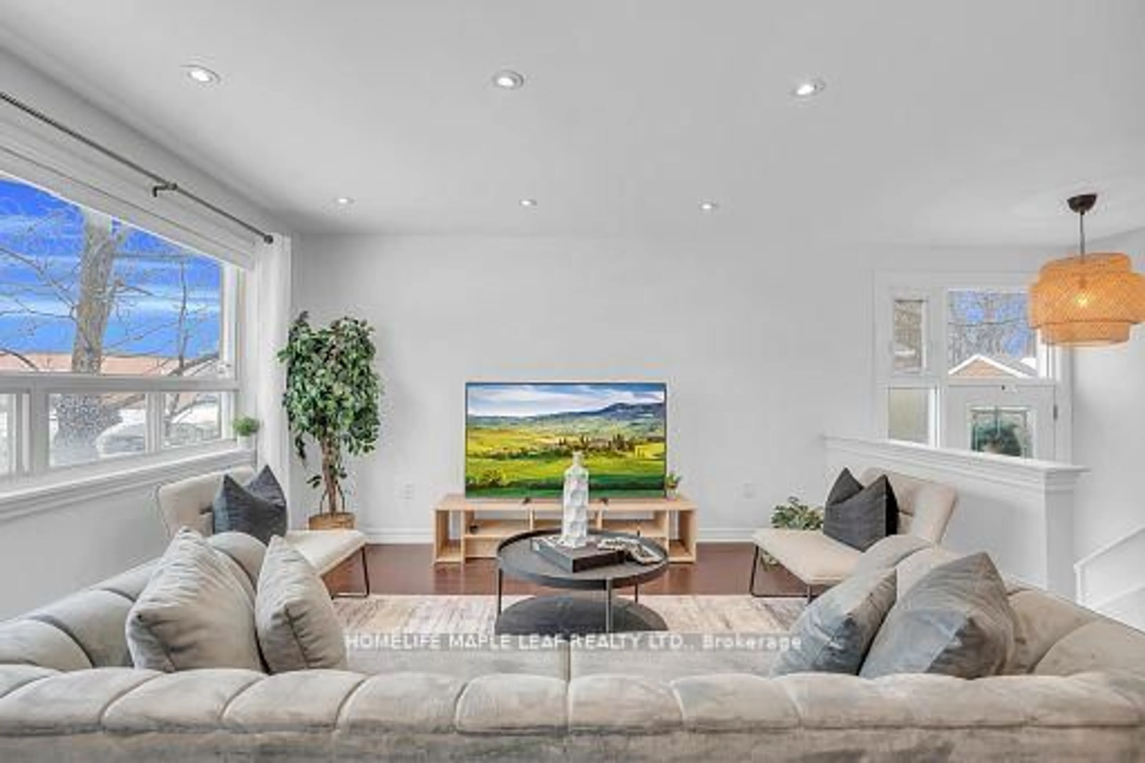 Living room with furniture, unknown for 12 Abbey Rd, Brampton Ontario L6W 2T8