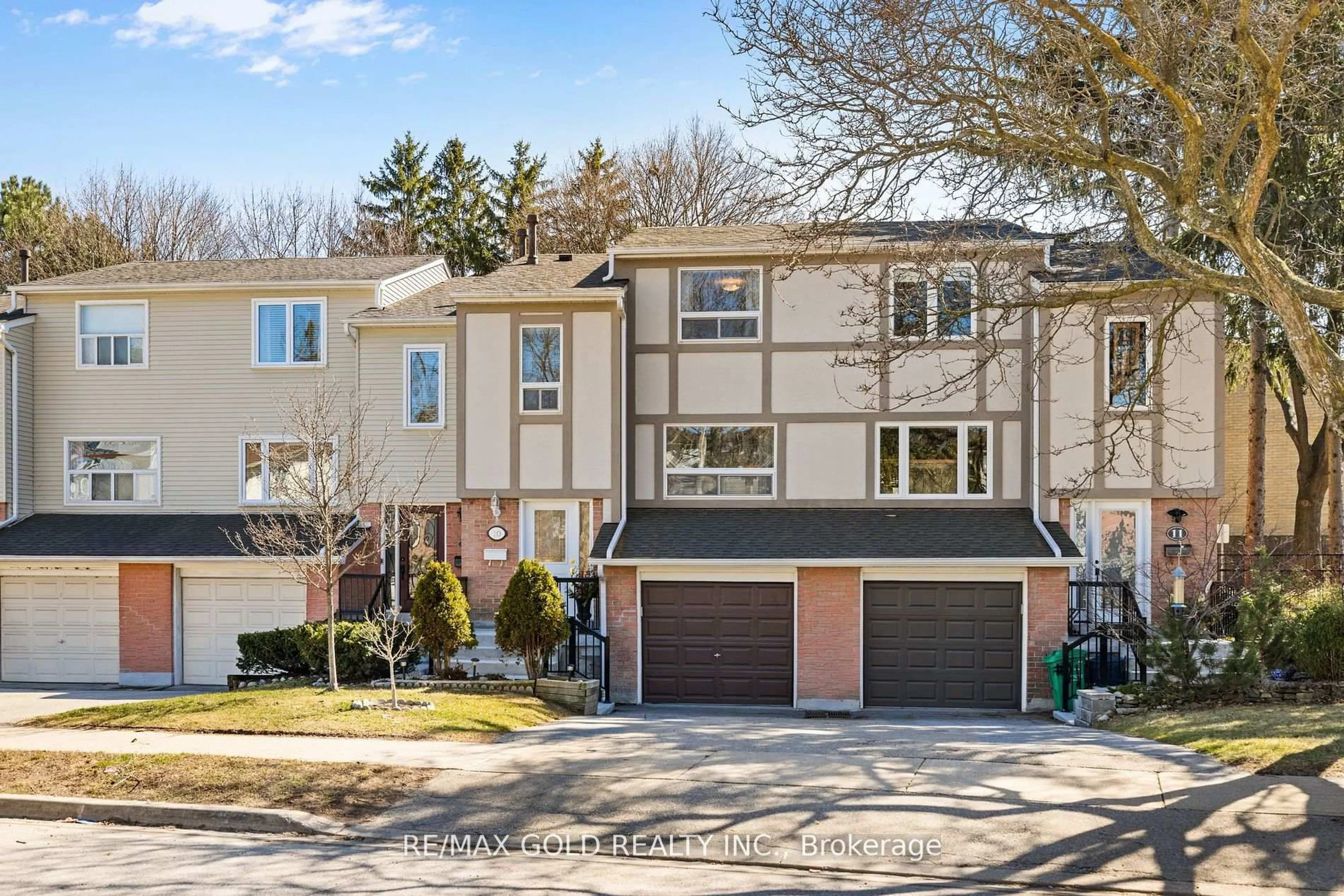 Unknown for 1050 Shawnmarr Rd #10, Mississauga Ontario L5H 3V1
