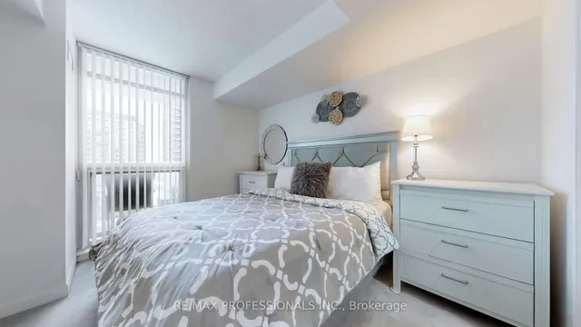 Additional image 18 of 235 Sherway Gardens Rd Unit 1702