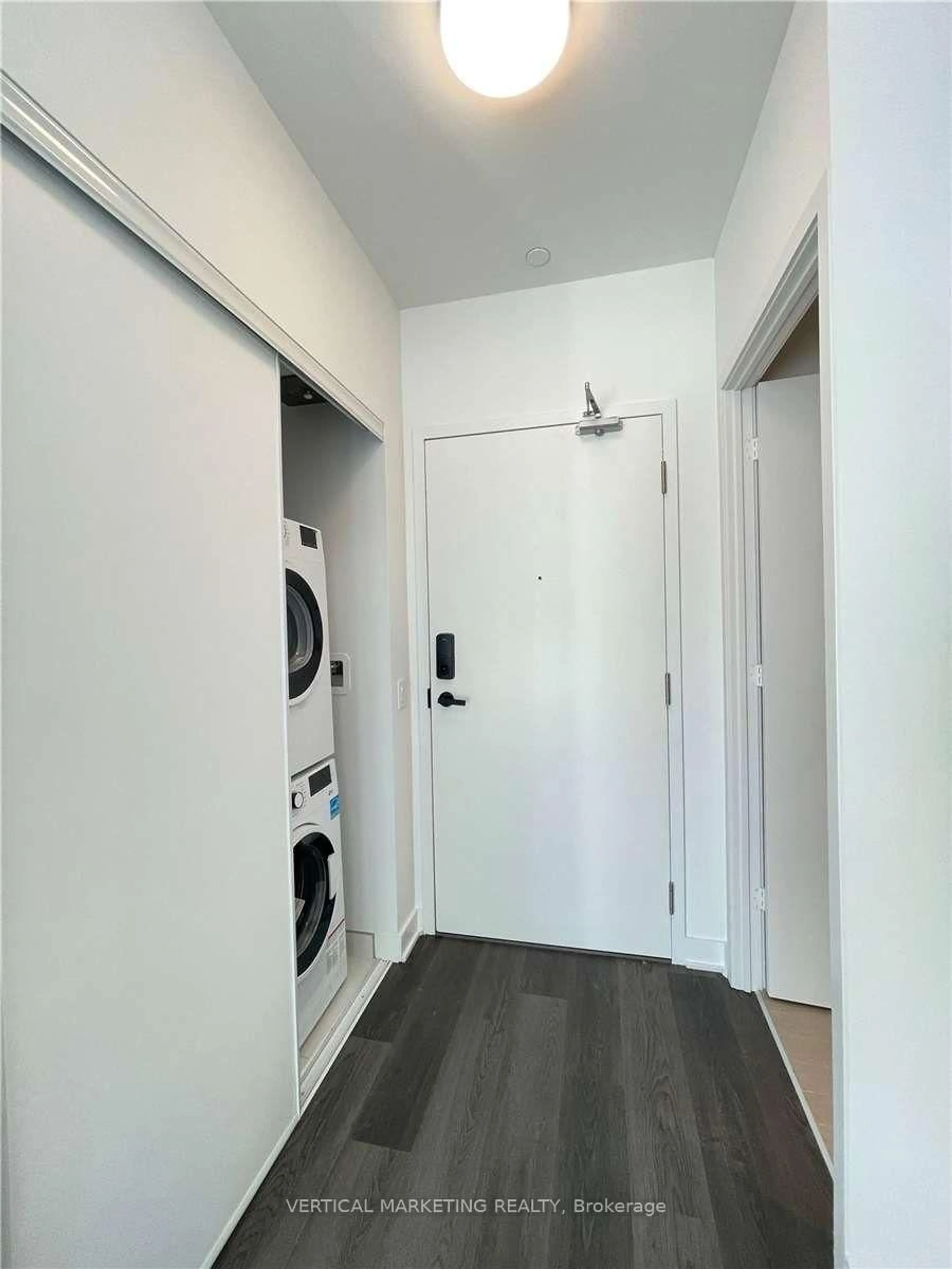 Unknown for 3900 Confederation Pkwy #1810, Mississauga Ontario L5B 0M3