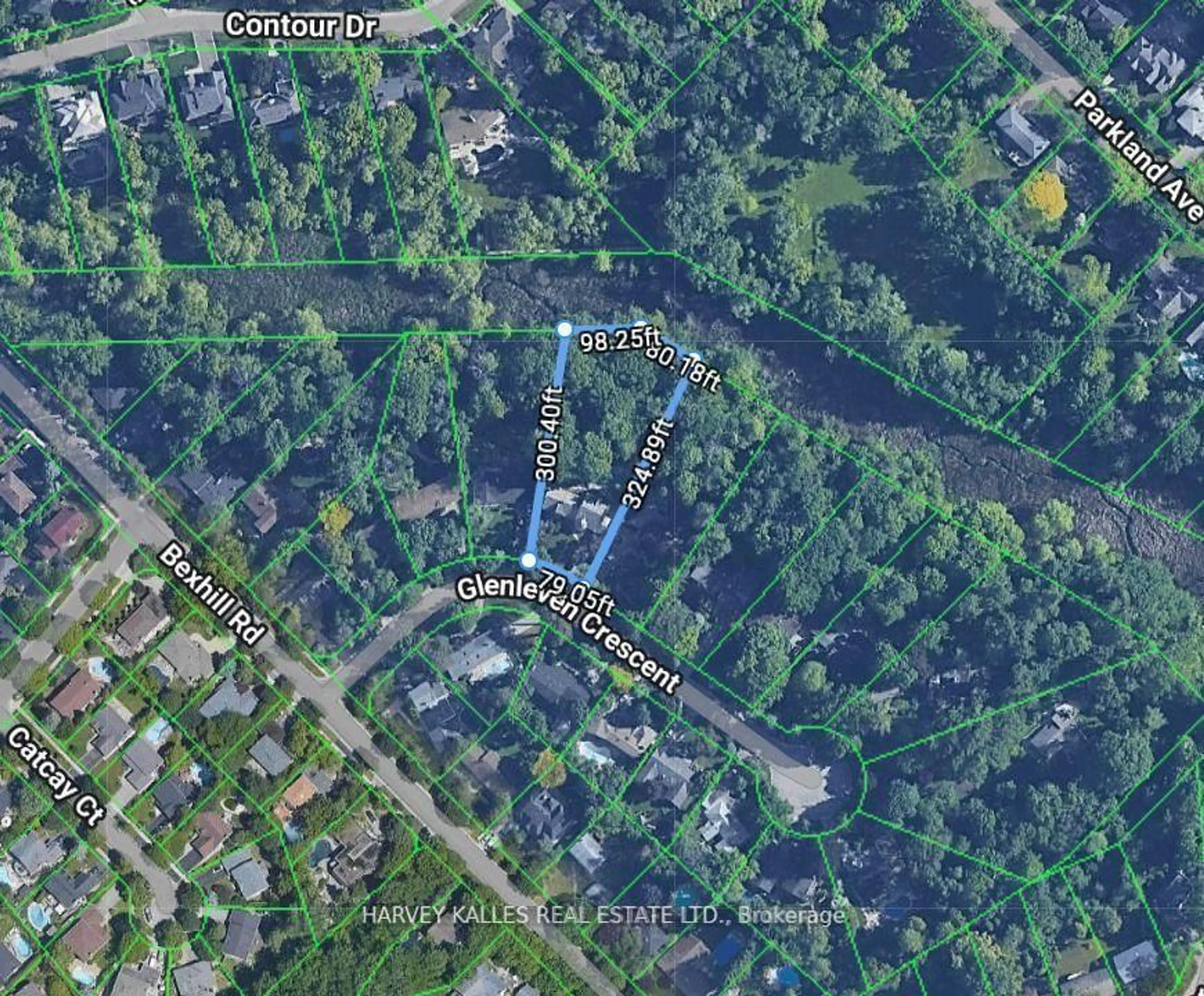 A pic from outside/outdoor area/front of a property/back of a property/a pic from drone, street for 785 Glenleven Cres, Mississauga Ontario L5H 1A9