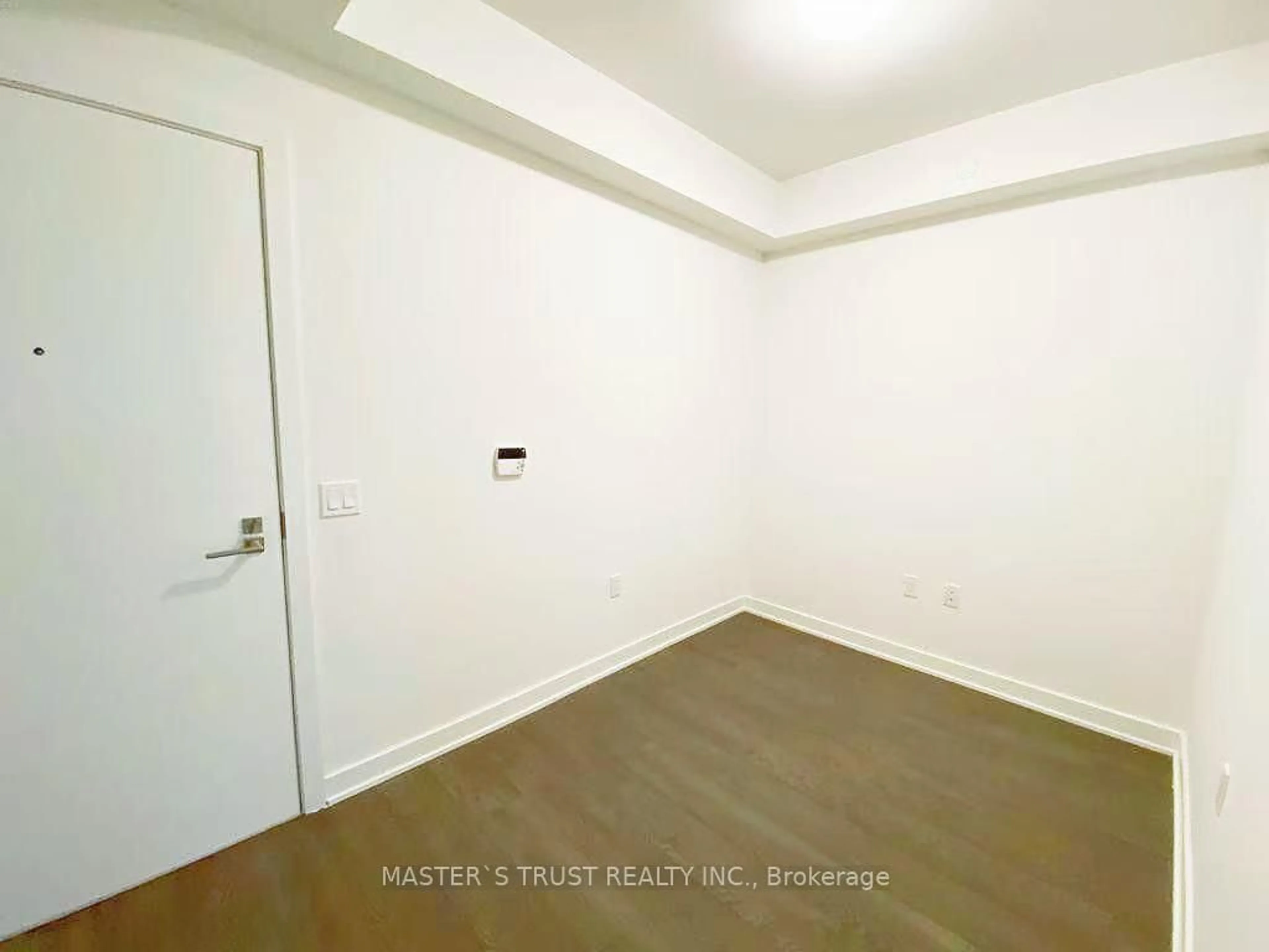 A pic of a room for 4699 Glen Erin Dr #403, Mississauga Ontario L5M 2E5
