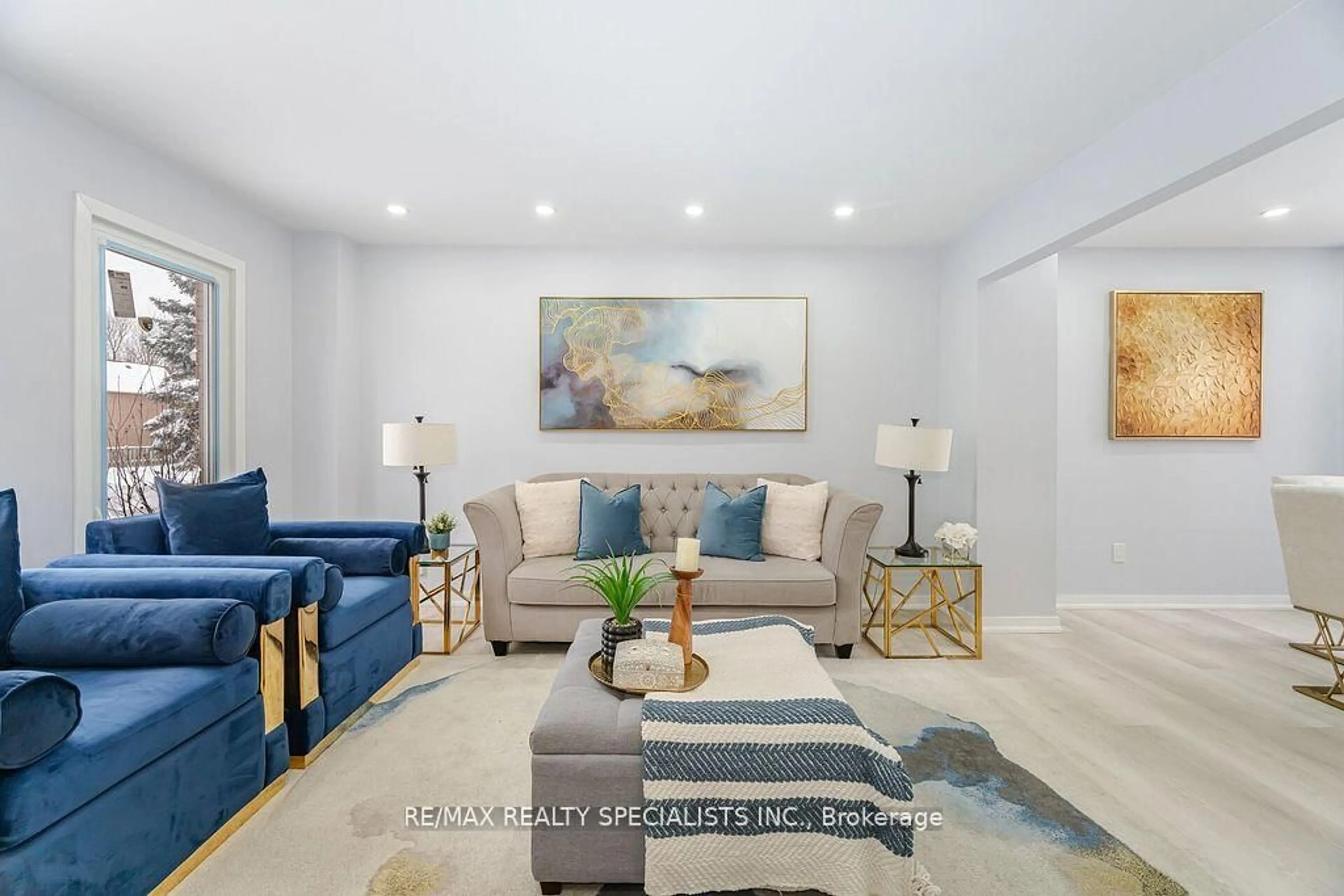 Living room with furniture, unknown for 21 Porteous Circ, Brampton Ontario L6S 5C1