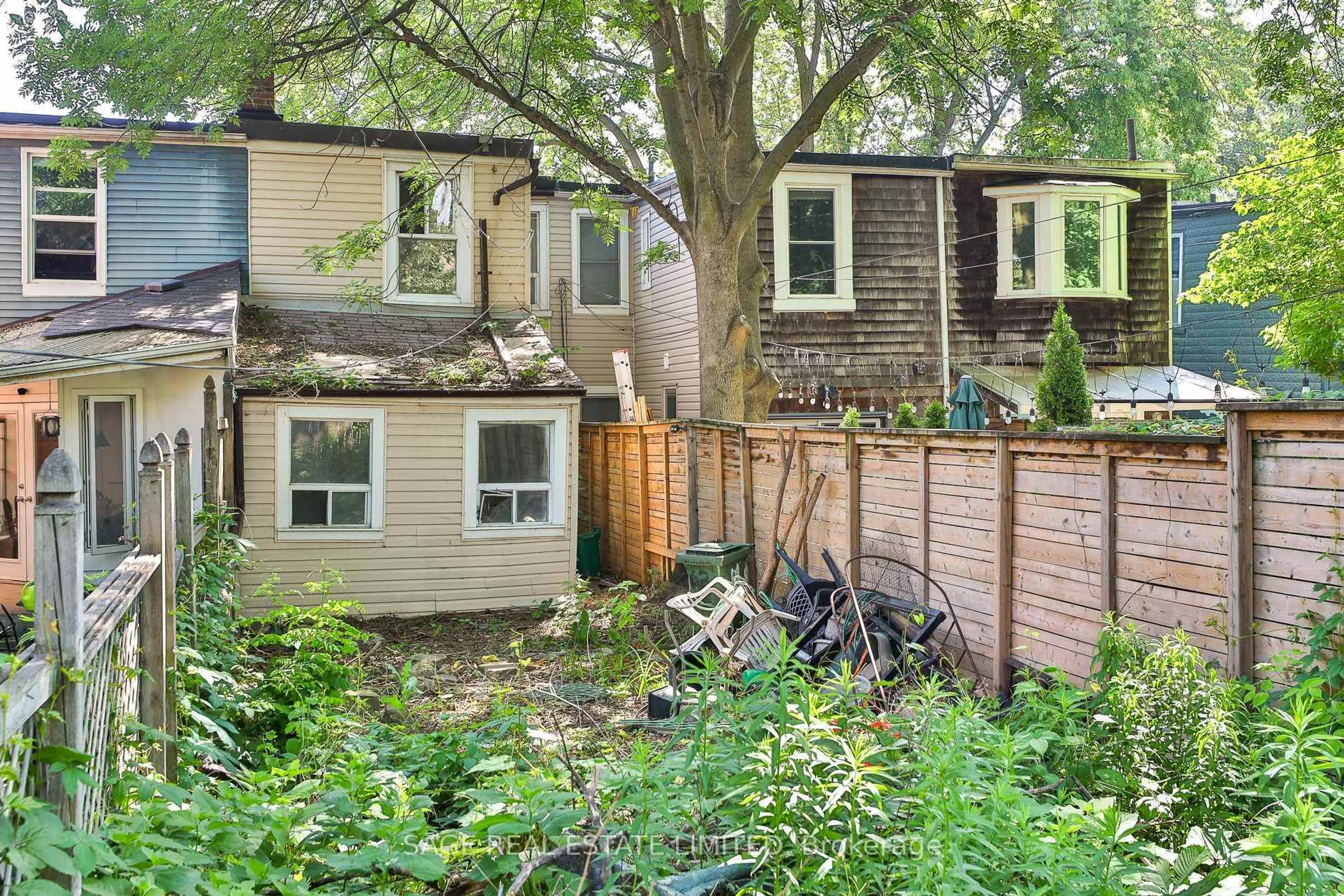 Patio, street for 62 Elm Grove Ave, Toronto Ontario M6K 2J3