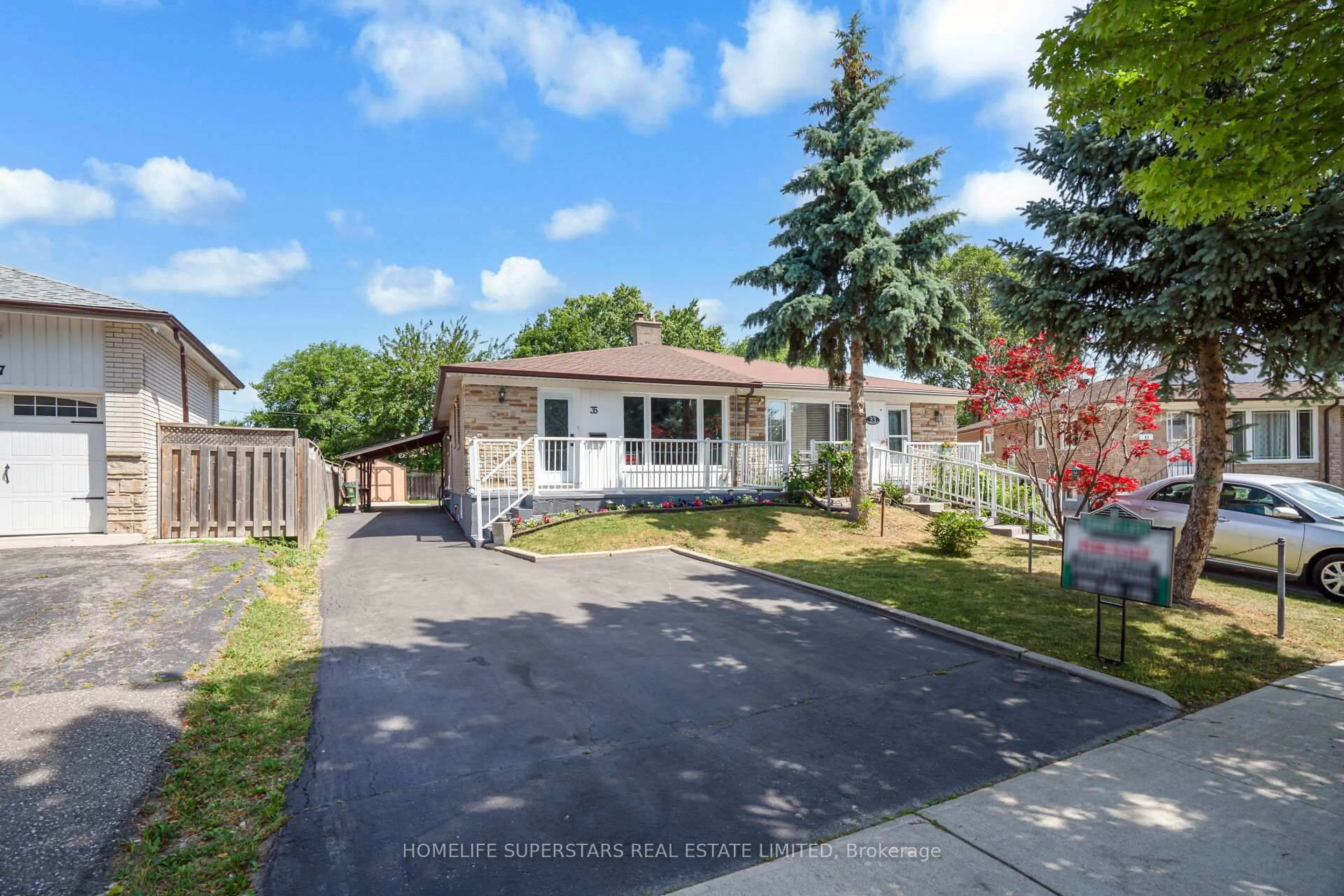 A pic from outside/outdoor area/front of a property/back of a property/a pic from drone, street for 35 Burtonwood Cres, Toronto Ontario M9V 3L9