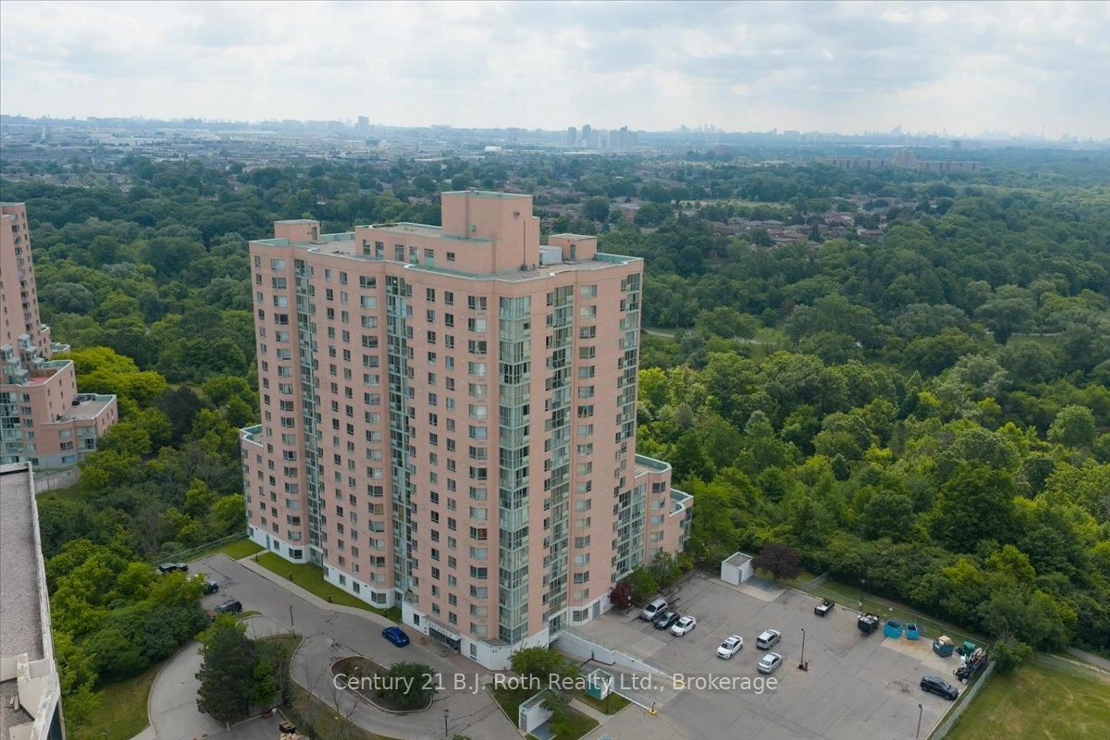 A pic from outside/outdoor area/front of a property/back of a property/a pic from drone, city buildings view from balcony for 41 MARKBROOK Lane #614, Toronto Ontario M9V 5E6