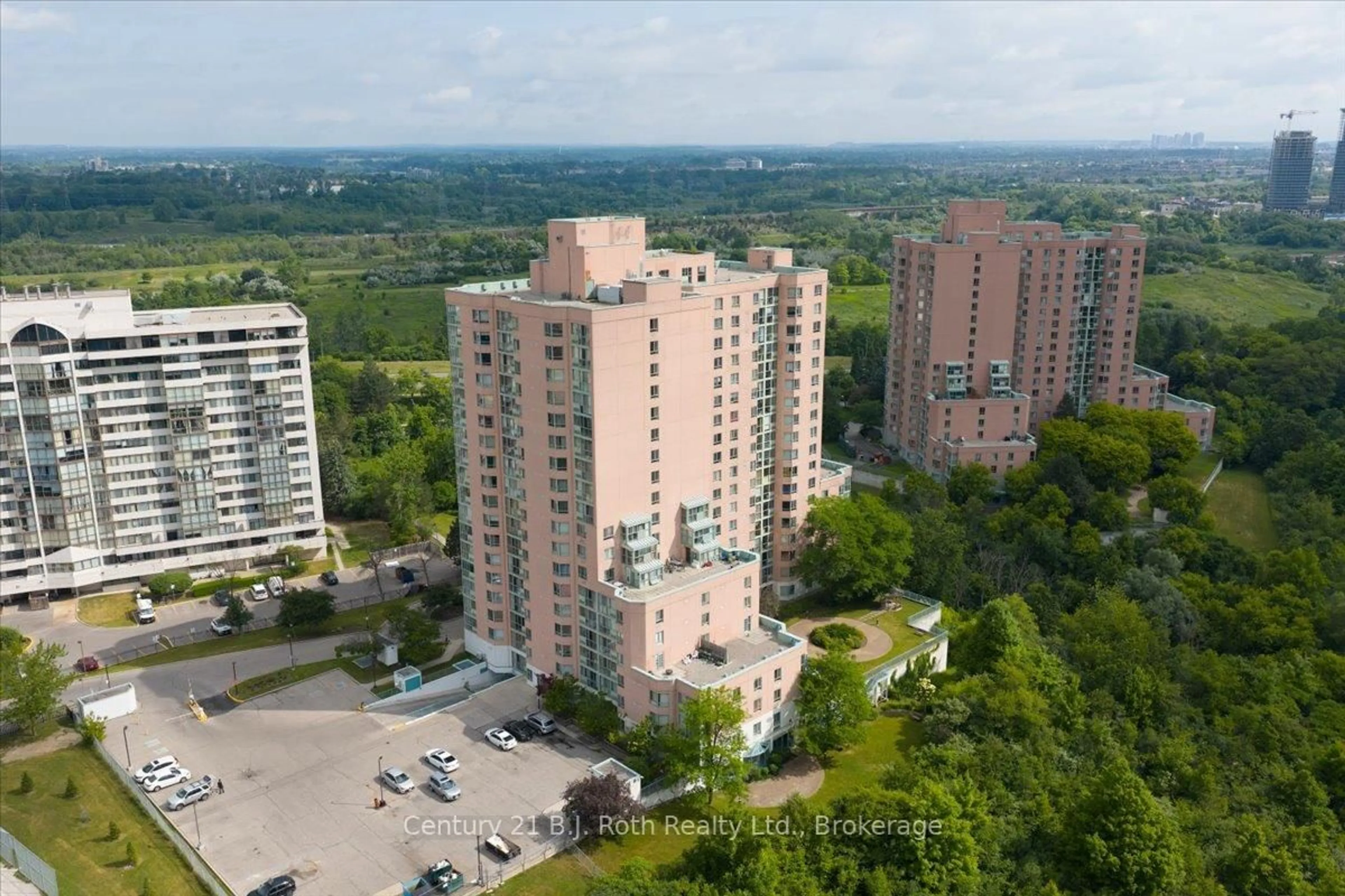 A pic from outside/outdoor area/front of a property/back of a property/a pic from drone, city buildings view from balcony for 41 MARKBROOK Lane #614, Toronto Ontario M9V 5E6