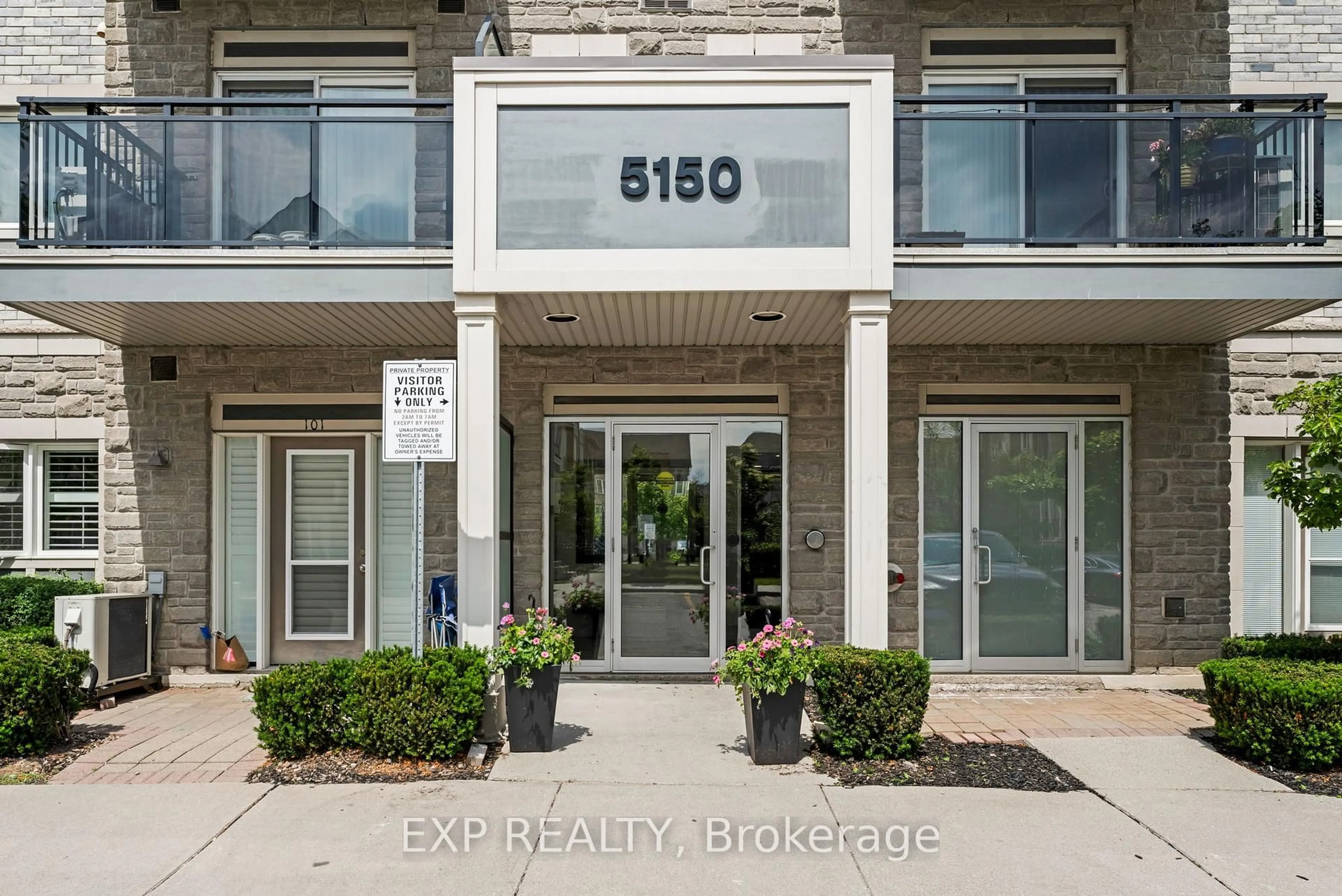 Indoor entryway for 5150 Winston Churchill Blvd #214, Mississauga Ontario L5M 0P5