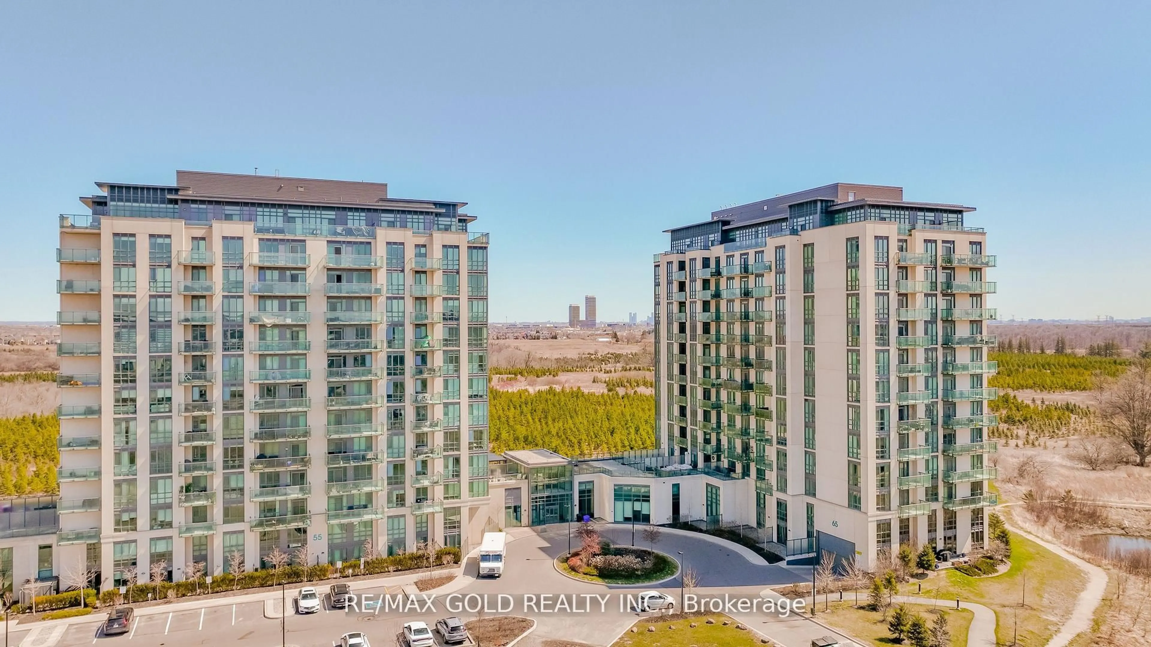 A pic from outside/outdoor area/front of a property/back of a property/a pic from drone, city buildings view from balcony for 65 Yorkland Blvd #1001, Brampton Ontario L6P 4M5