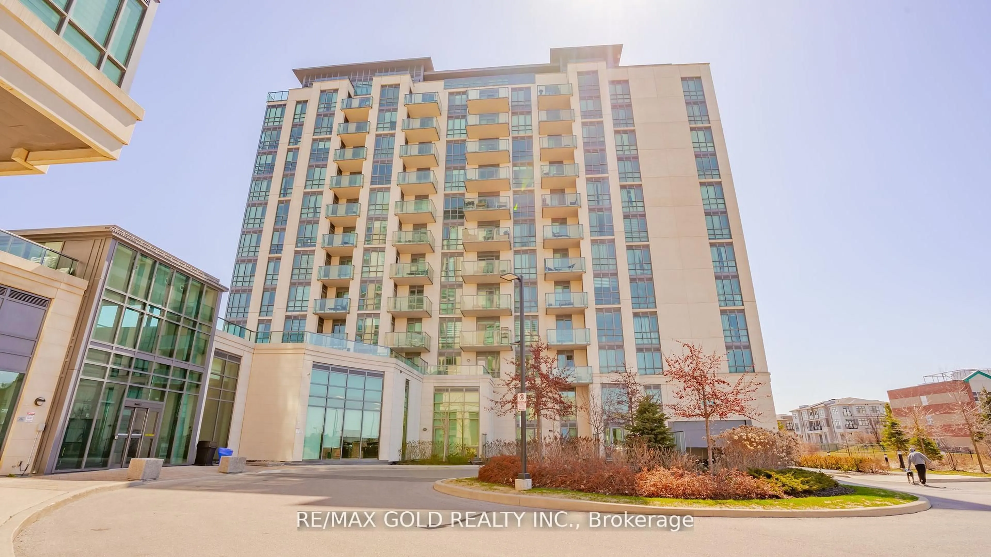 Indoor foyer for 65 Yorkland Blvd #1001, Brampton Ontario L6P 4M5
