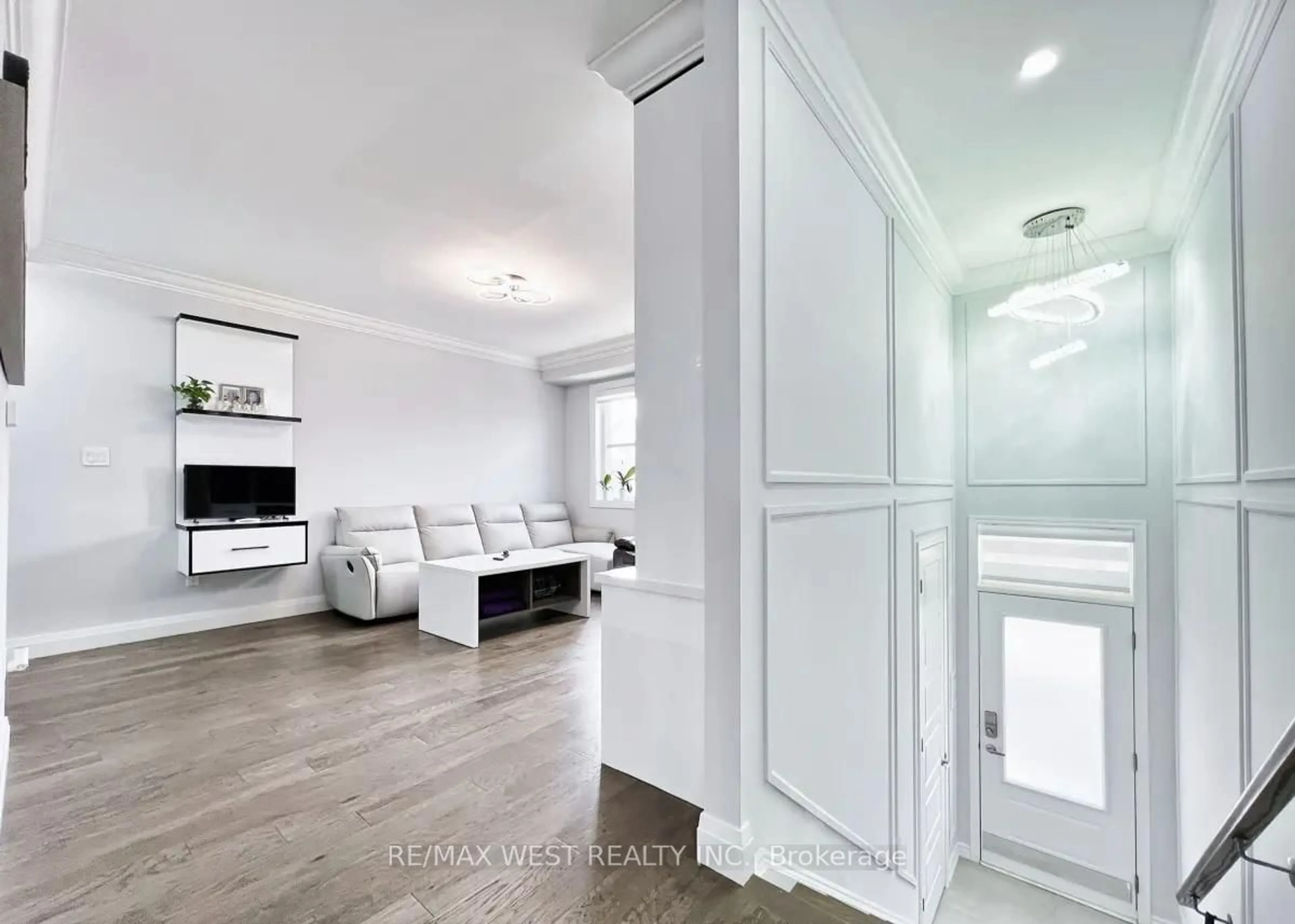 Unknown for 975 Whitlock Ave #20, Milton Ontario L9E 1S9