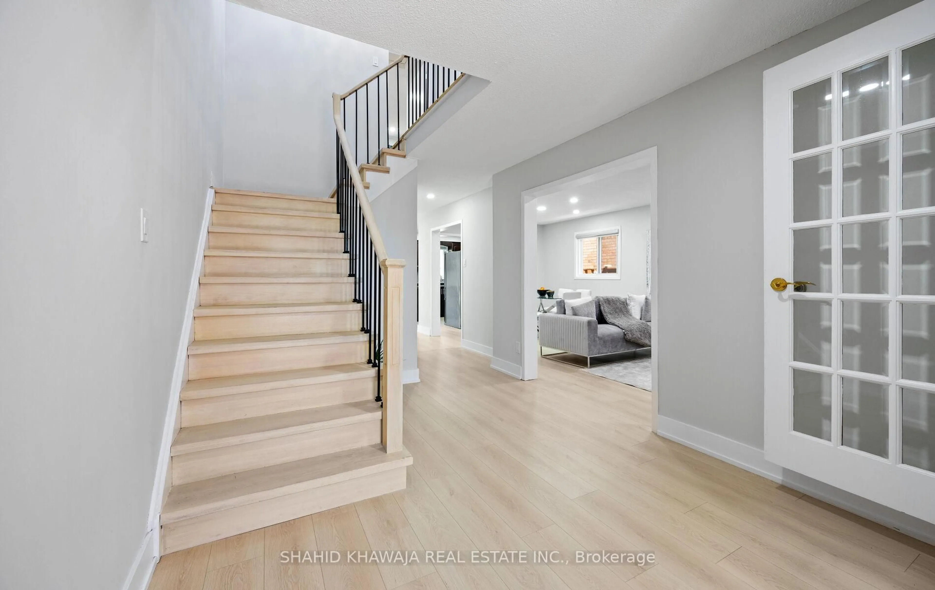 Unknown for 6 Kintyre St, Brampton Ontario L6Z 2Y4