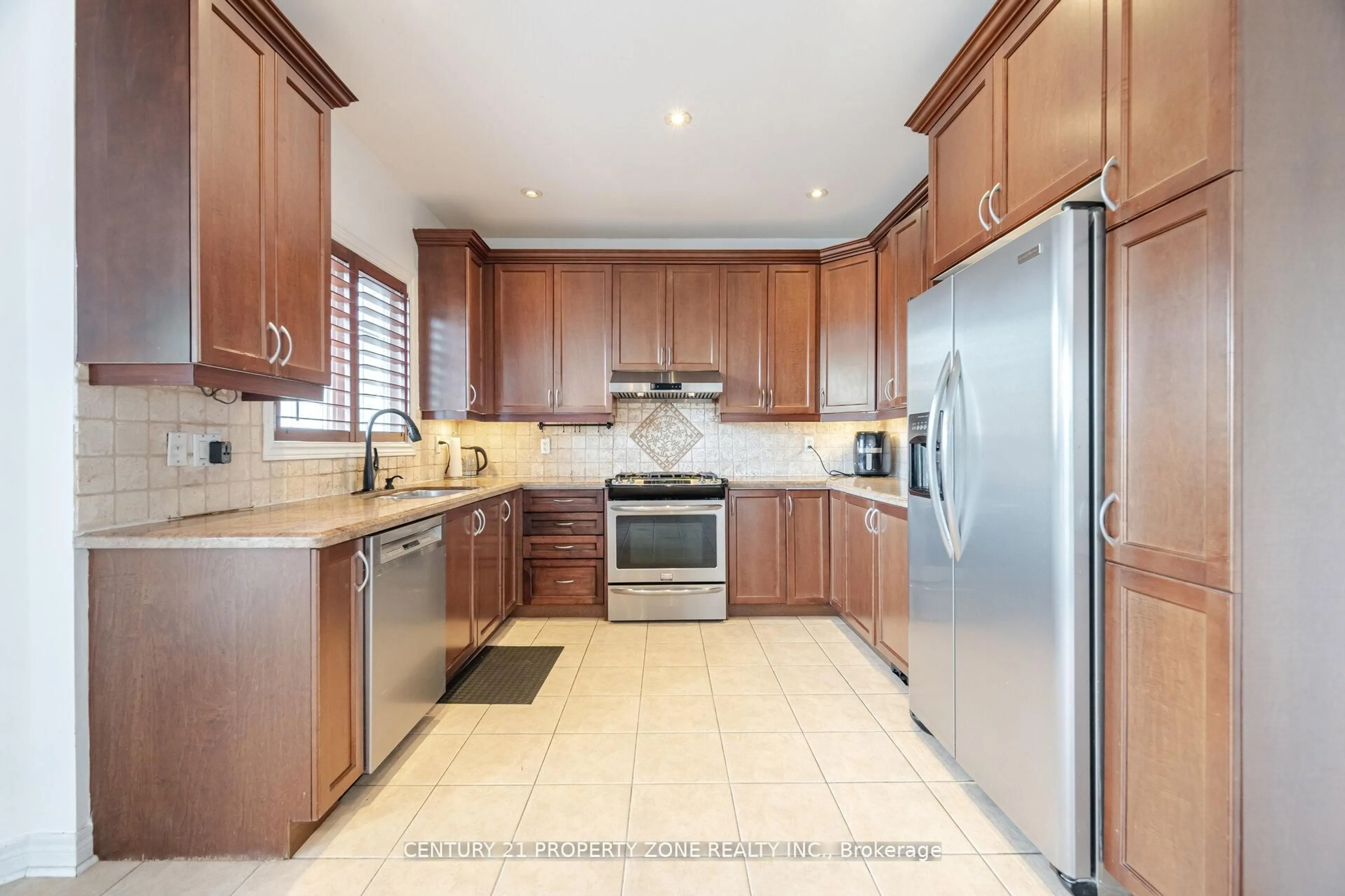 Unknown for 22 Lucky Lane, Brampton Ontario L6R 3M3