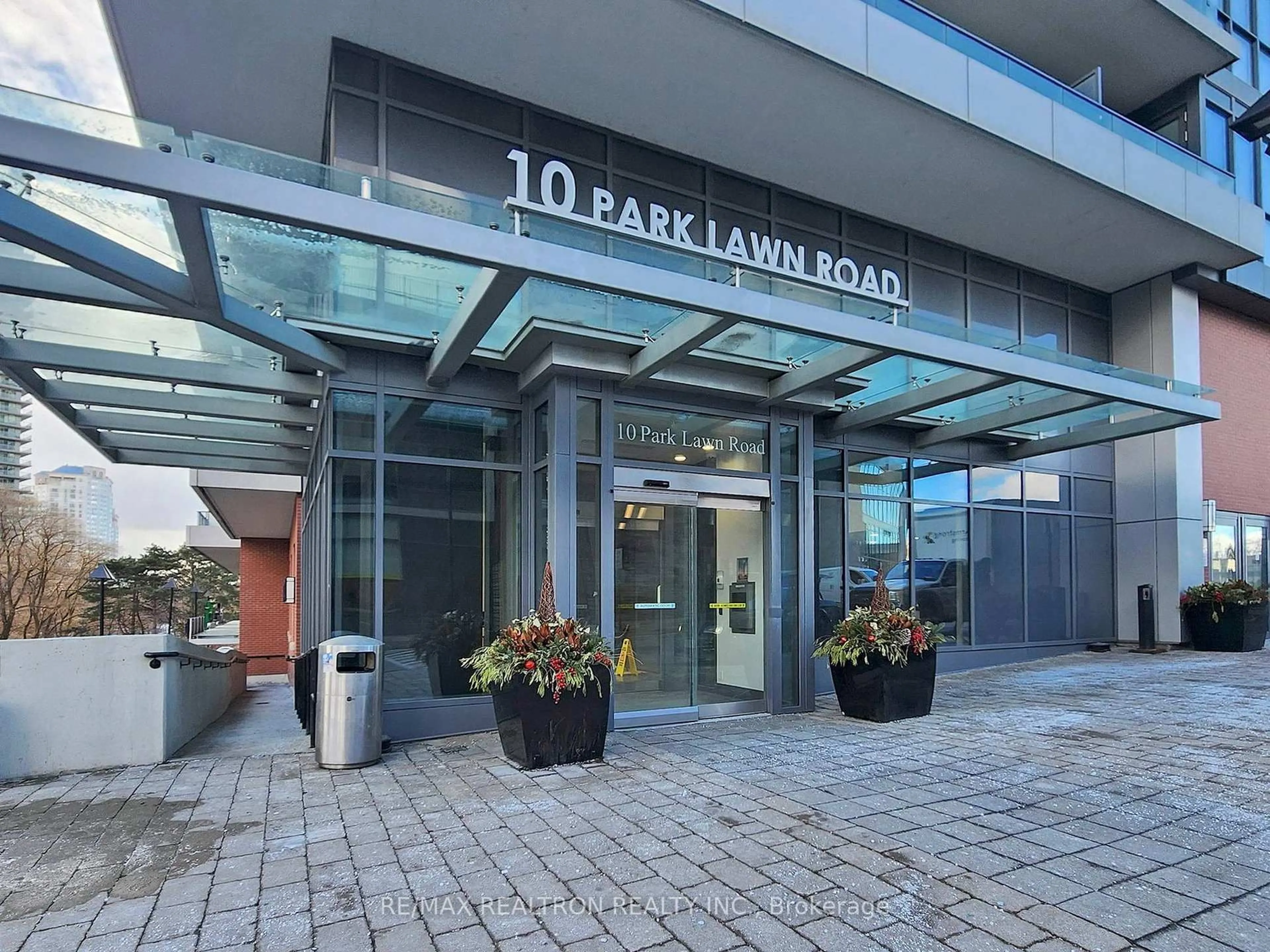 Lobby for 10 Park Lawn Rd #3709, Toronto Ontario M8V 0H9